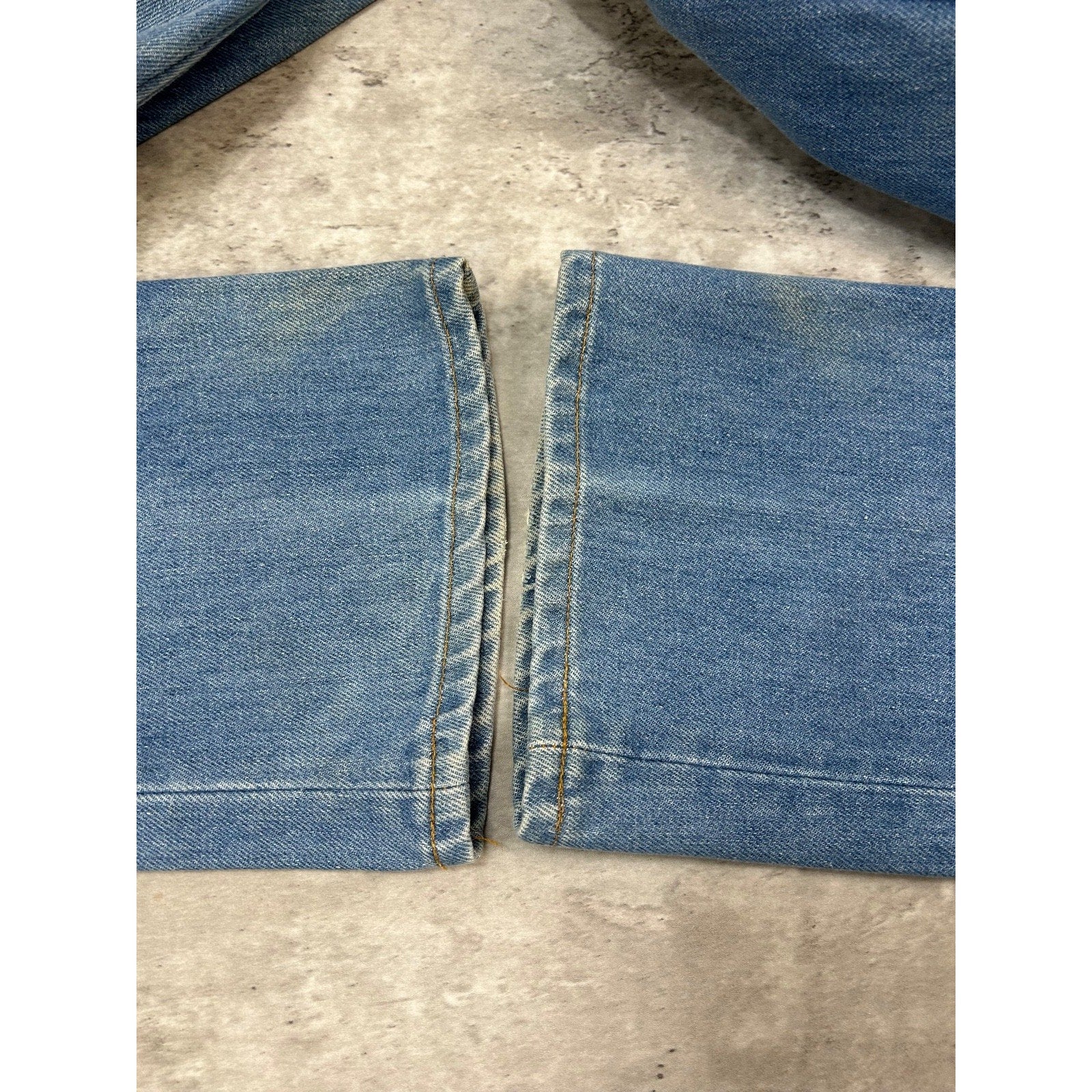 Vintage Vintage 90s Levis Red Tab Straight Fit Light Wash Denim Pants Size 27