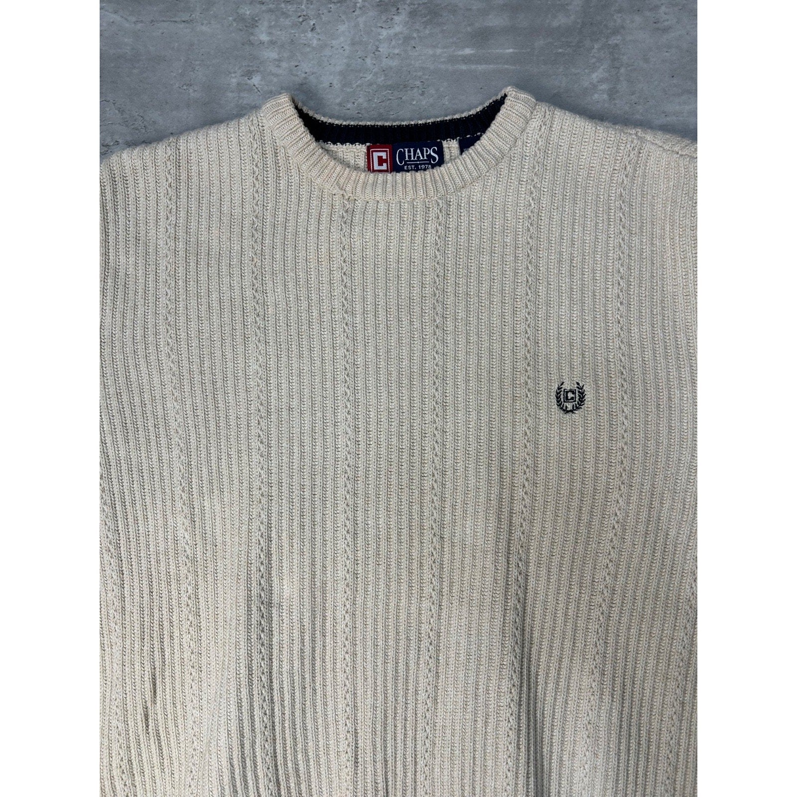 Vintage Chaps Embroidered Crest Cable Knit Style Sweater Size Small