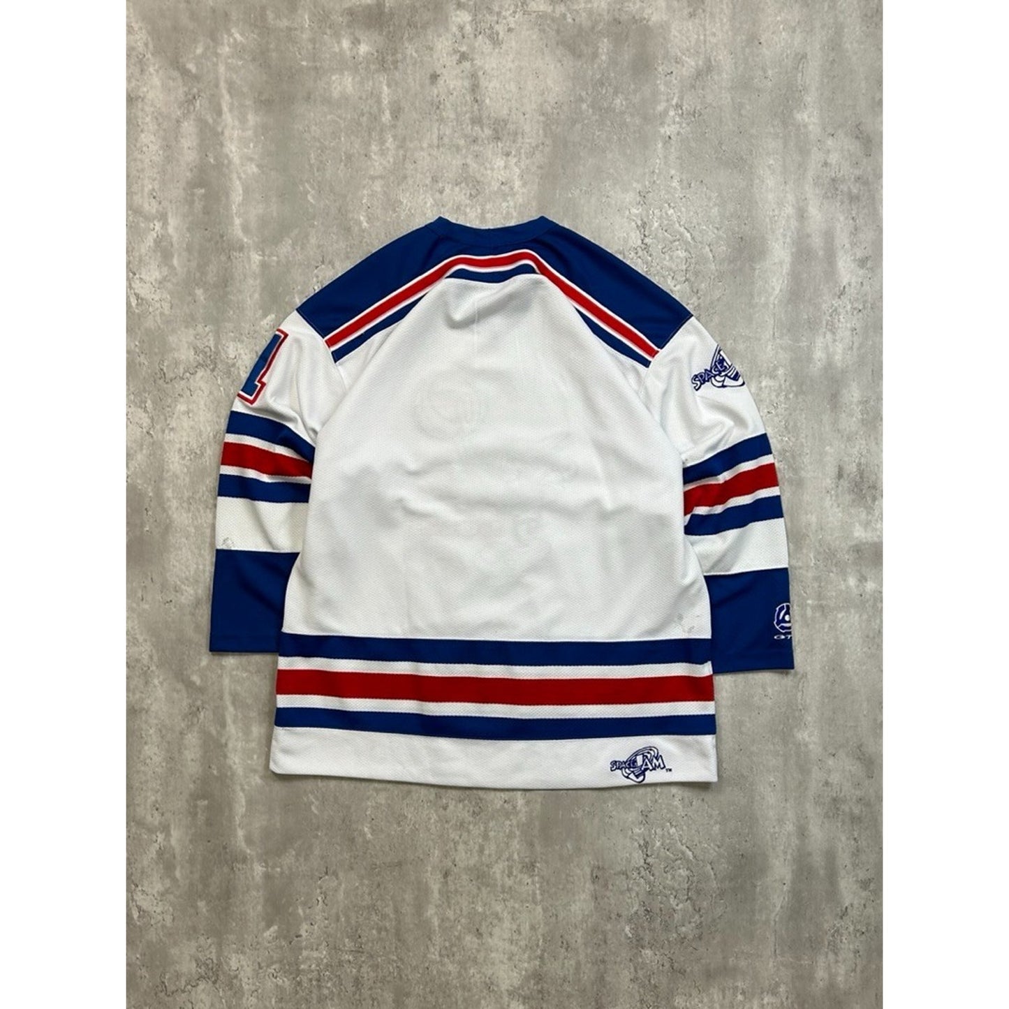 Vintage 1996 Space Jam Bugs Bunny Stitched Movie Promo Hockey Jersey Size Medium