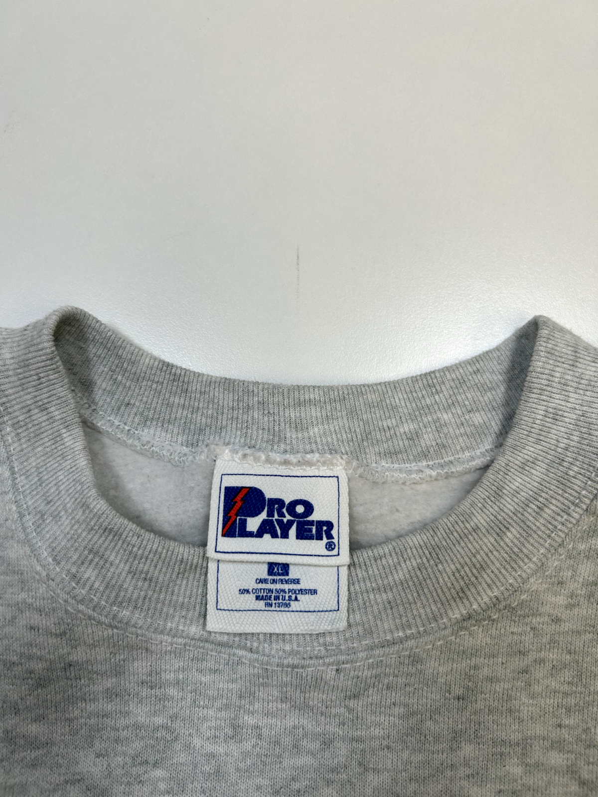 Vintage 90s Team Pro Player Embroidered Spell Out Crewneck Sweatshirt Size XL