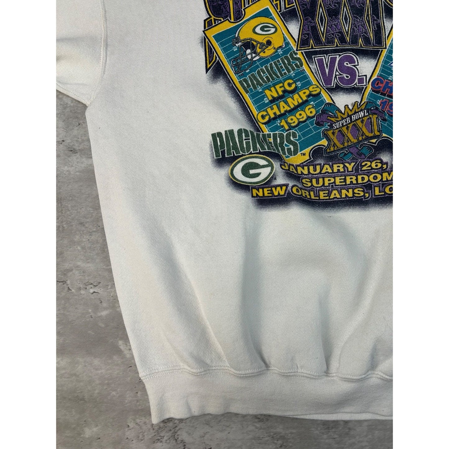 Vintage 1997 Packers Vs Patriots NFL Super Bowl XXXI Graphic Sweatshirt Size XL