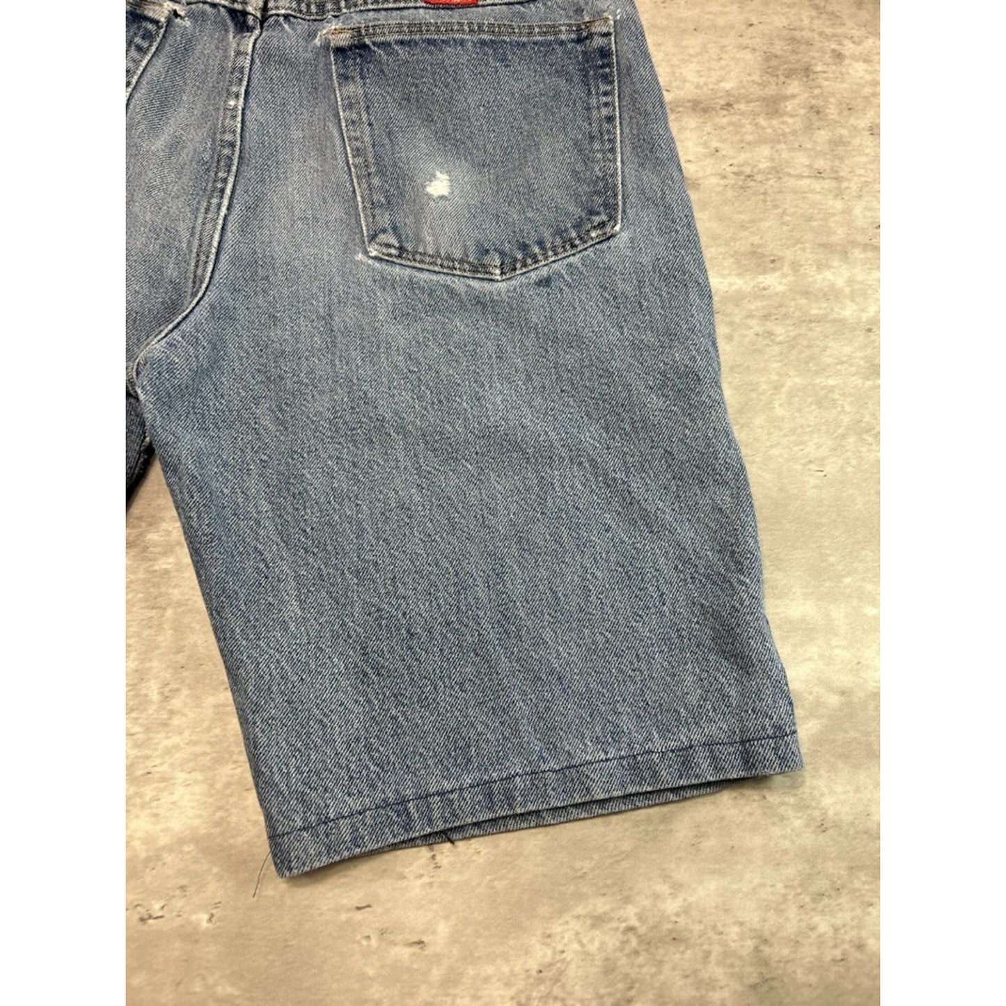 Vintage Wrangler Authentics Medium Wash Denim Shorts Size 34 Blue