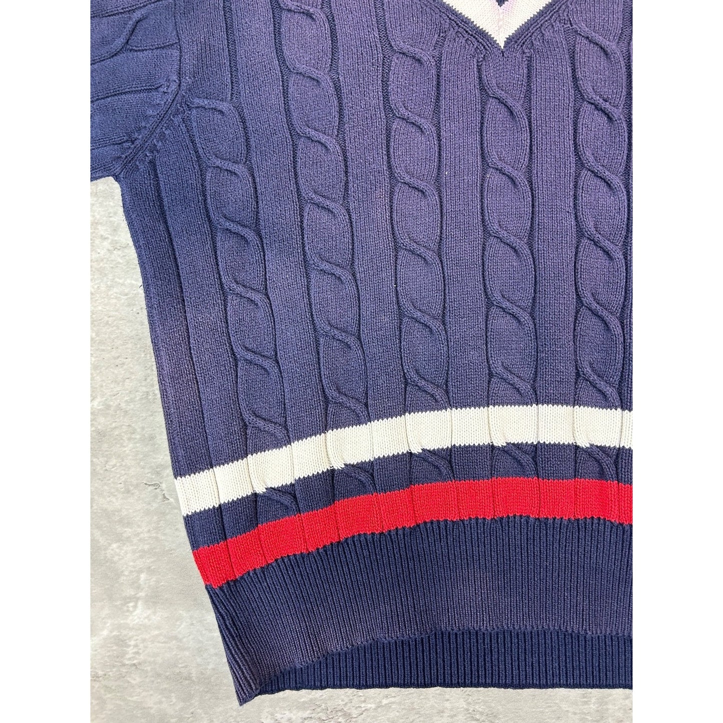 Vintage 90s Izod Embroidered Spellout Cable Knit V-Neck Sweater Size Large