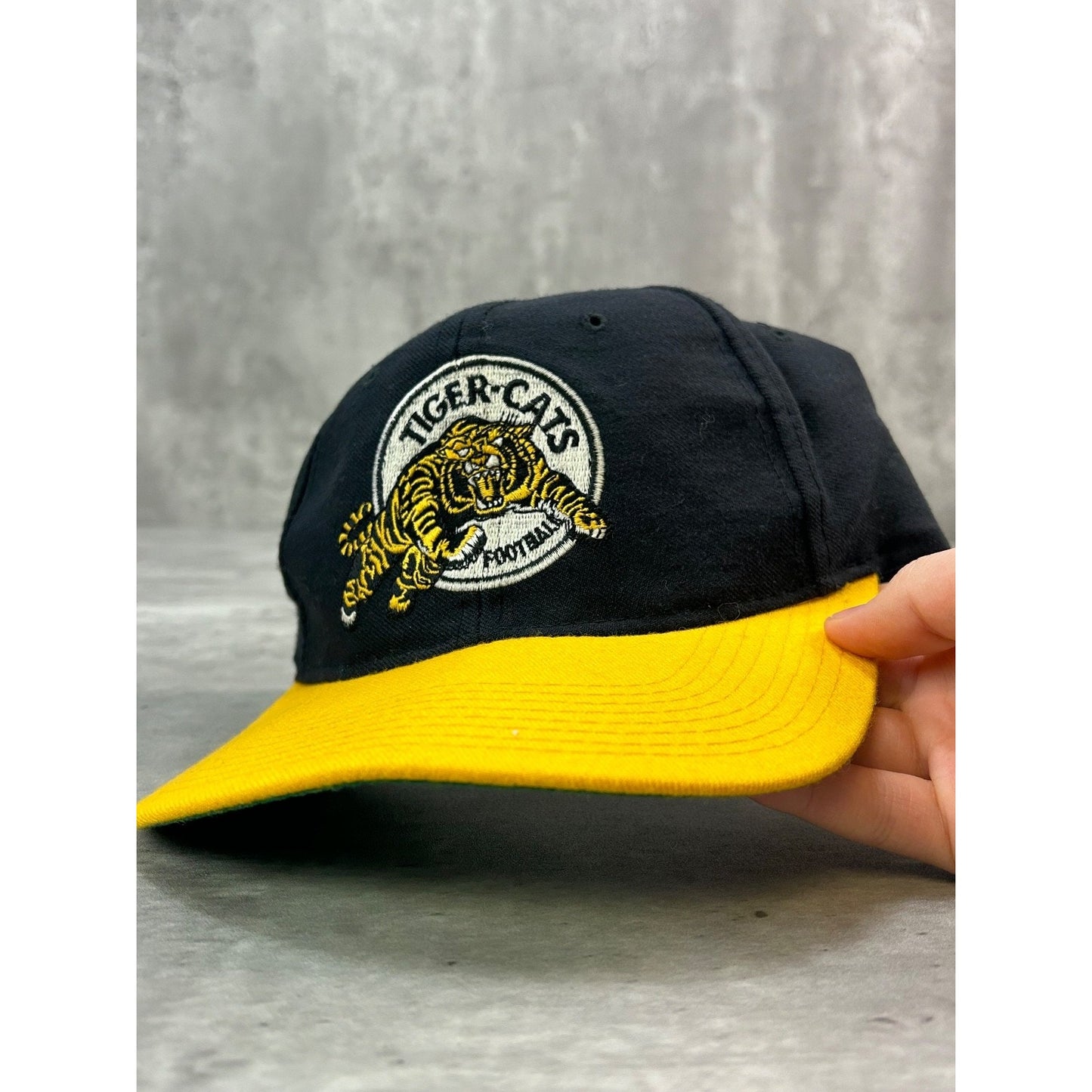 Vintage 90s Hamilton Tiger Cats CFL Embroidered Starter Snapback Hat OSFA
