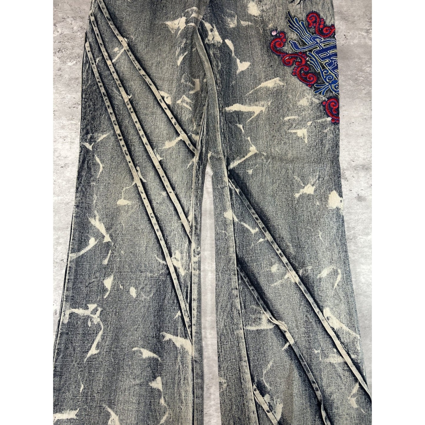Vintage Womens Y2K Akademiks Embroidered Acid Wash Denim Pants Size 34