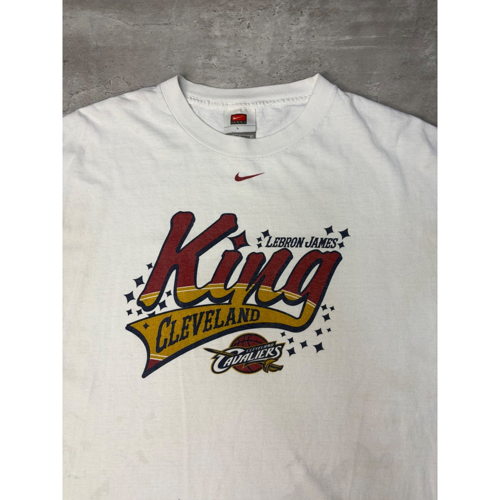 Lebron James King Cleveland Cavaliers NBA Script Graphic T-Shirt Size Large