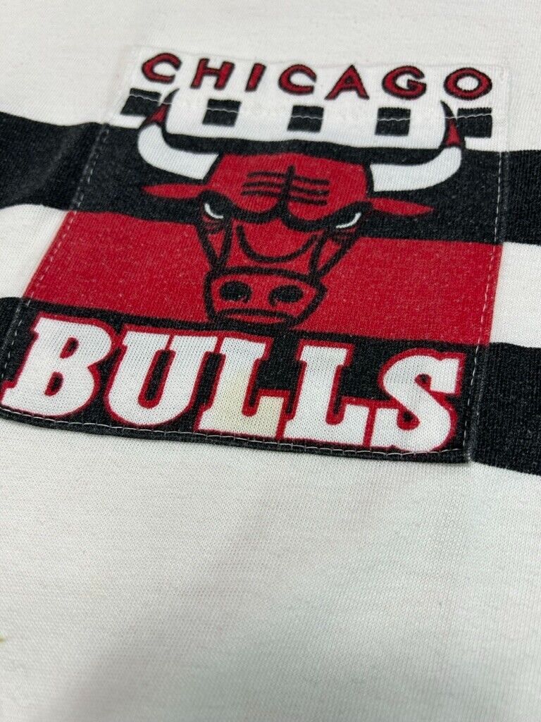 Vintage 80s Chicago Bulls NBA Spellout Logo Pocket Starter T-Shirt Size XL