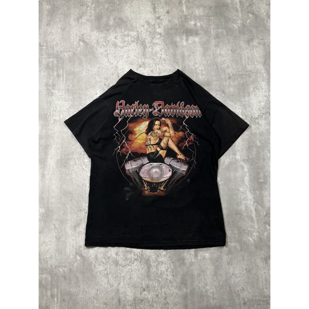 Vintage Harley Davidson Pin Up Engine Graphic T-Shirt Size Medium