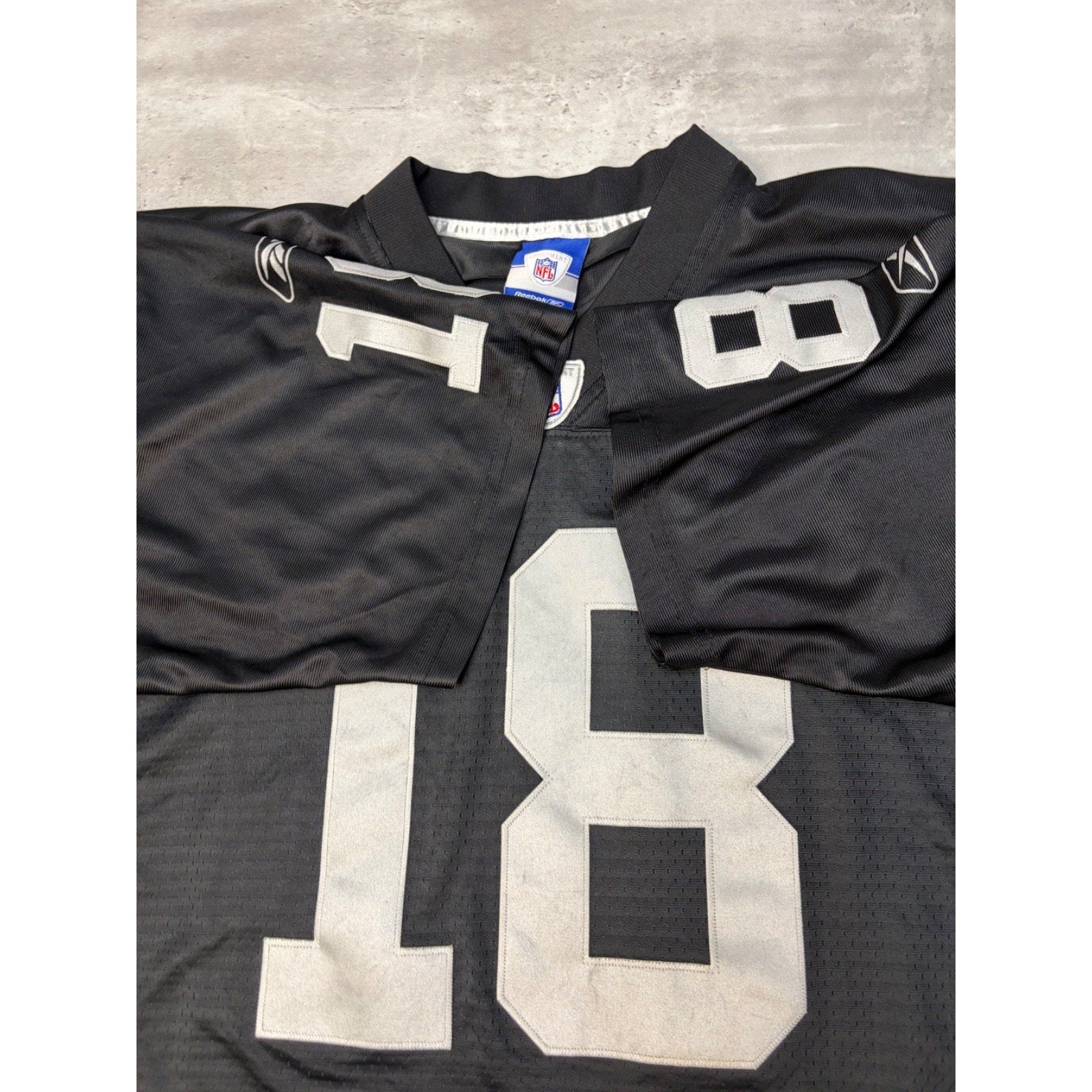 Vintage Randy Moss #18 Oakland Raiders NFL Reebok Football Jersey Size Large