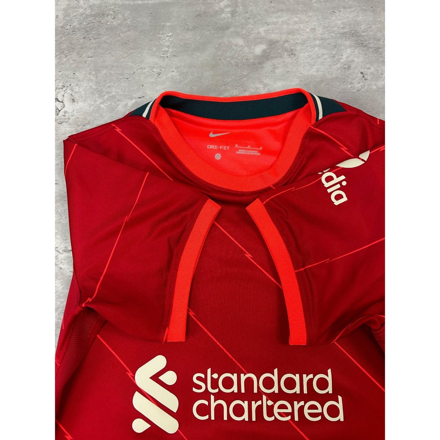 Vintage Womens Liverpool LFC #18 Nike Soccer Jersey Size Medium Red