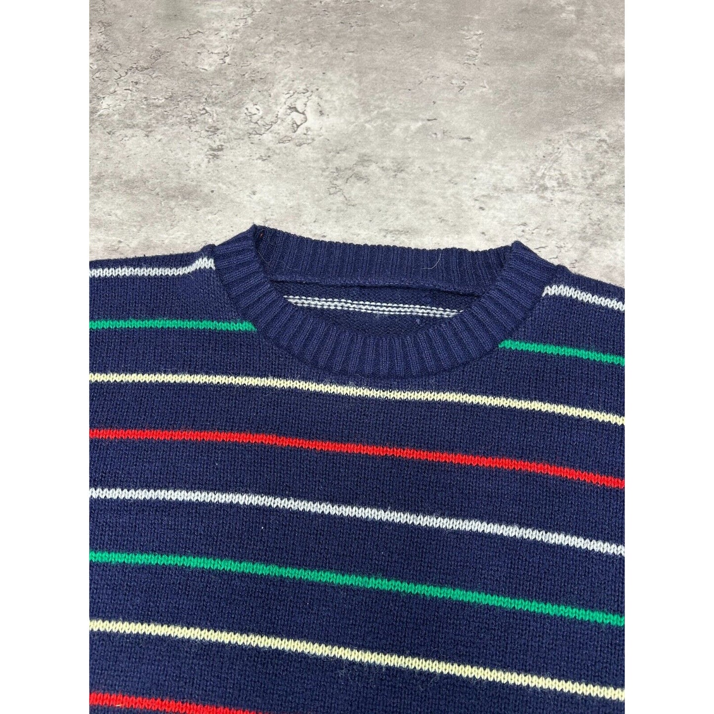 Vintage Striped Pattern Pullover Ribbed Knit Sweater Size Medium