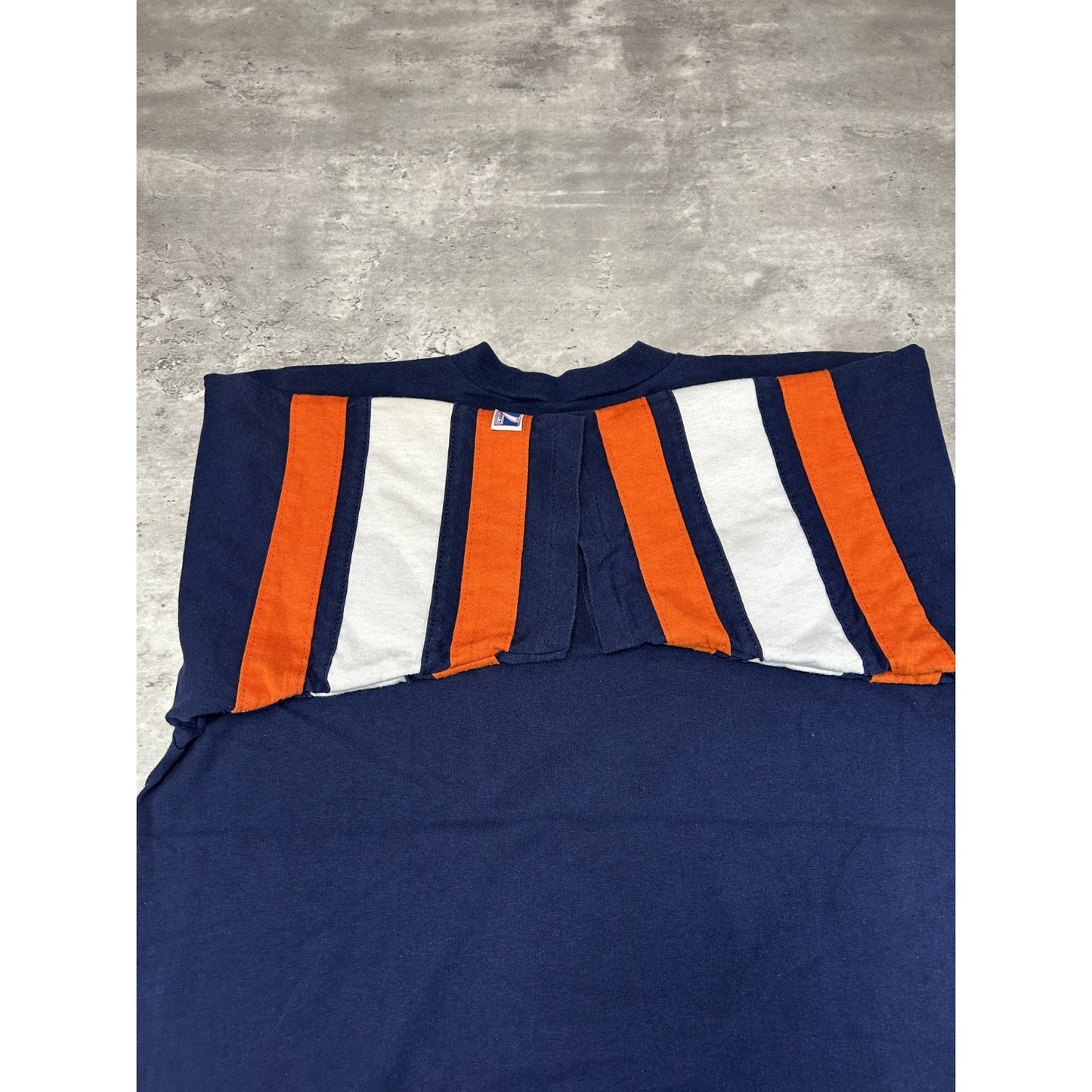 Vintage 90s Chicago Bears NFL Graphic Spellout T-Shirt Jersey Size Medium