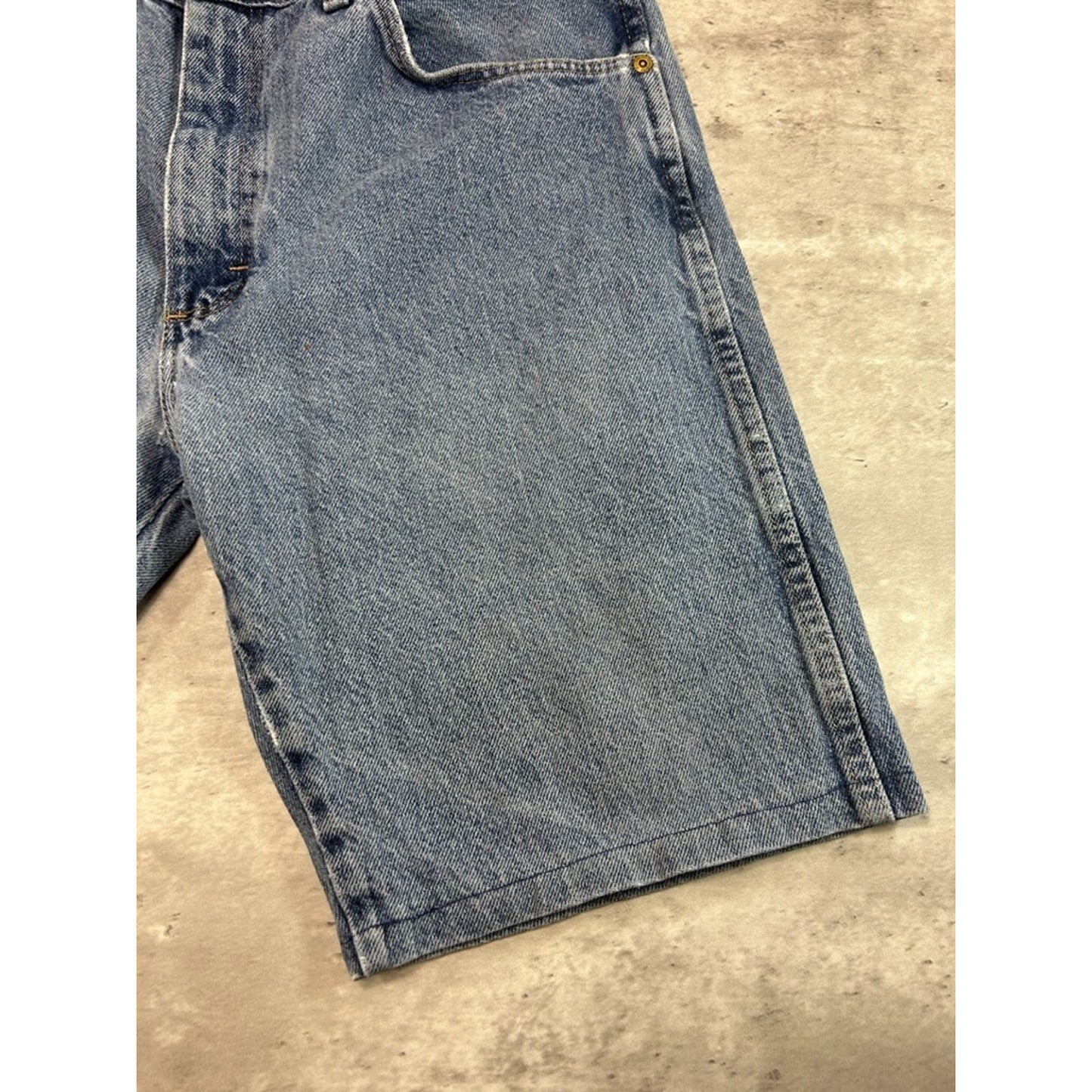 Vintage Wrangler Authentics Medium Wash Denim Shorts Size 34 Blue