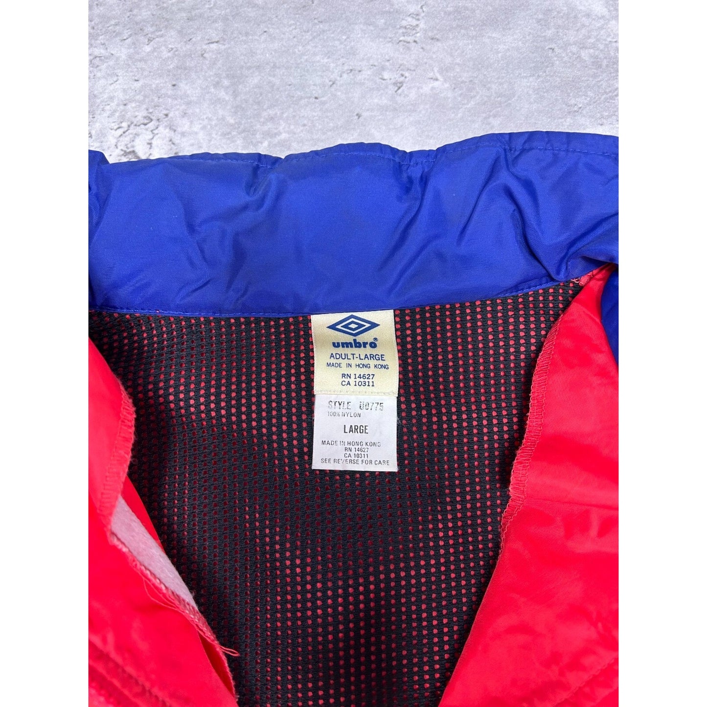 Vintage 80s/90s Umbro Graphic Spellout Nylon Windbreaker Jacket Size Large