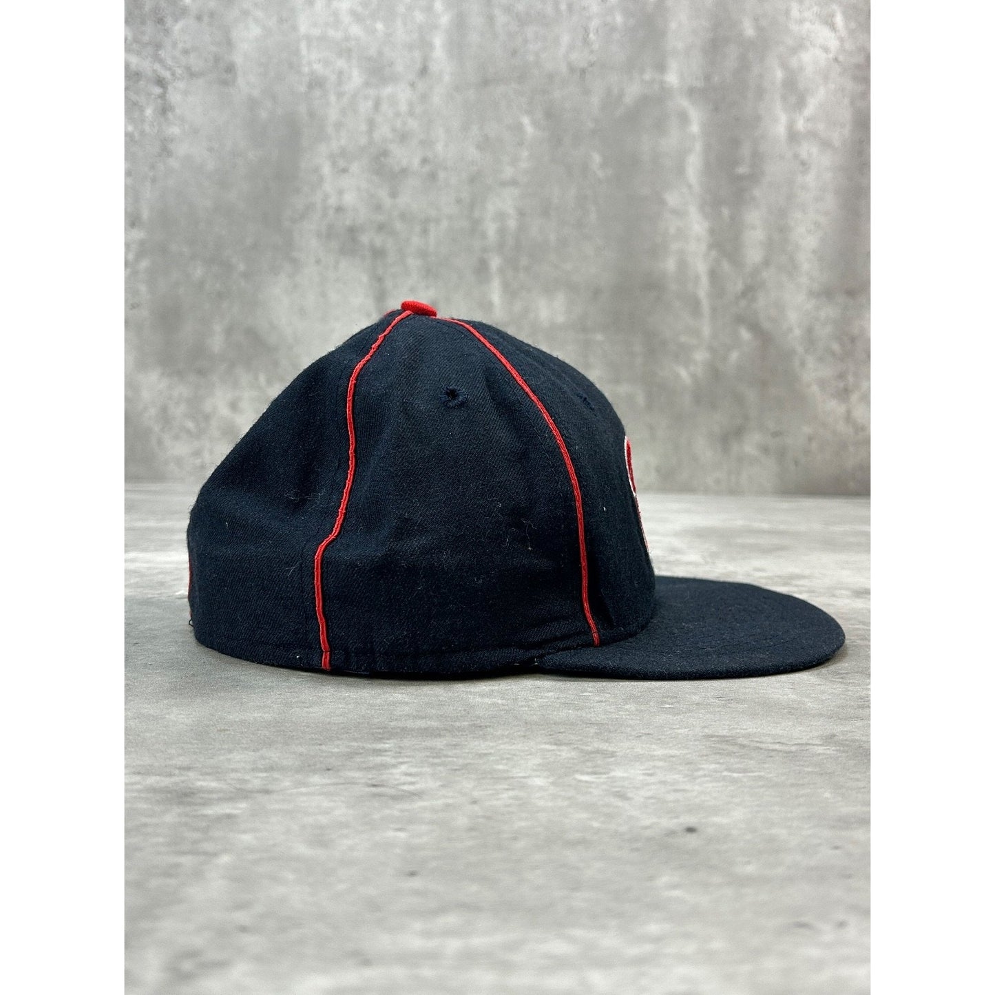 Vintage 80s Washington Nationals MLB Embroidered Logo Fitted Hat Size 7 1/4