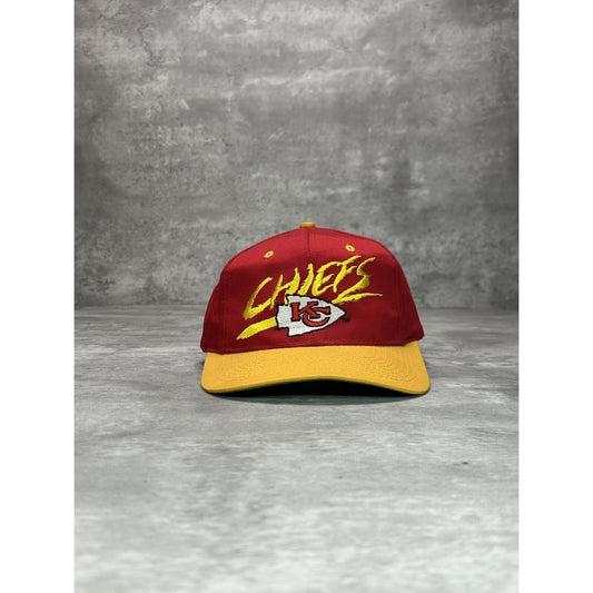 Vintage 90s Kansas City Chiefs NFL Embroidered Spellout Snapback Hat OSFA Red