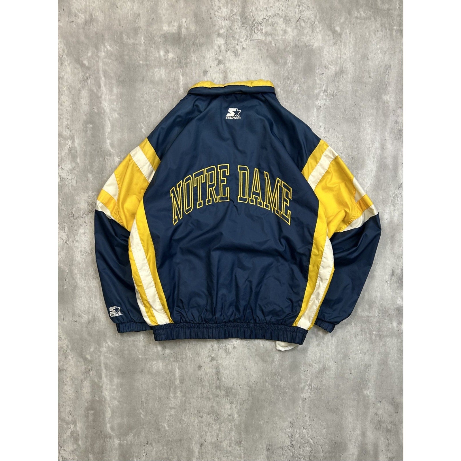 Vintage 90s Notre Dame Fighting Irish NCAA Starter Windbreaker Jacket Sz Medium