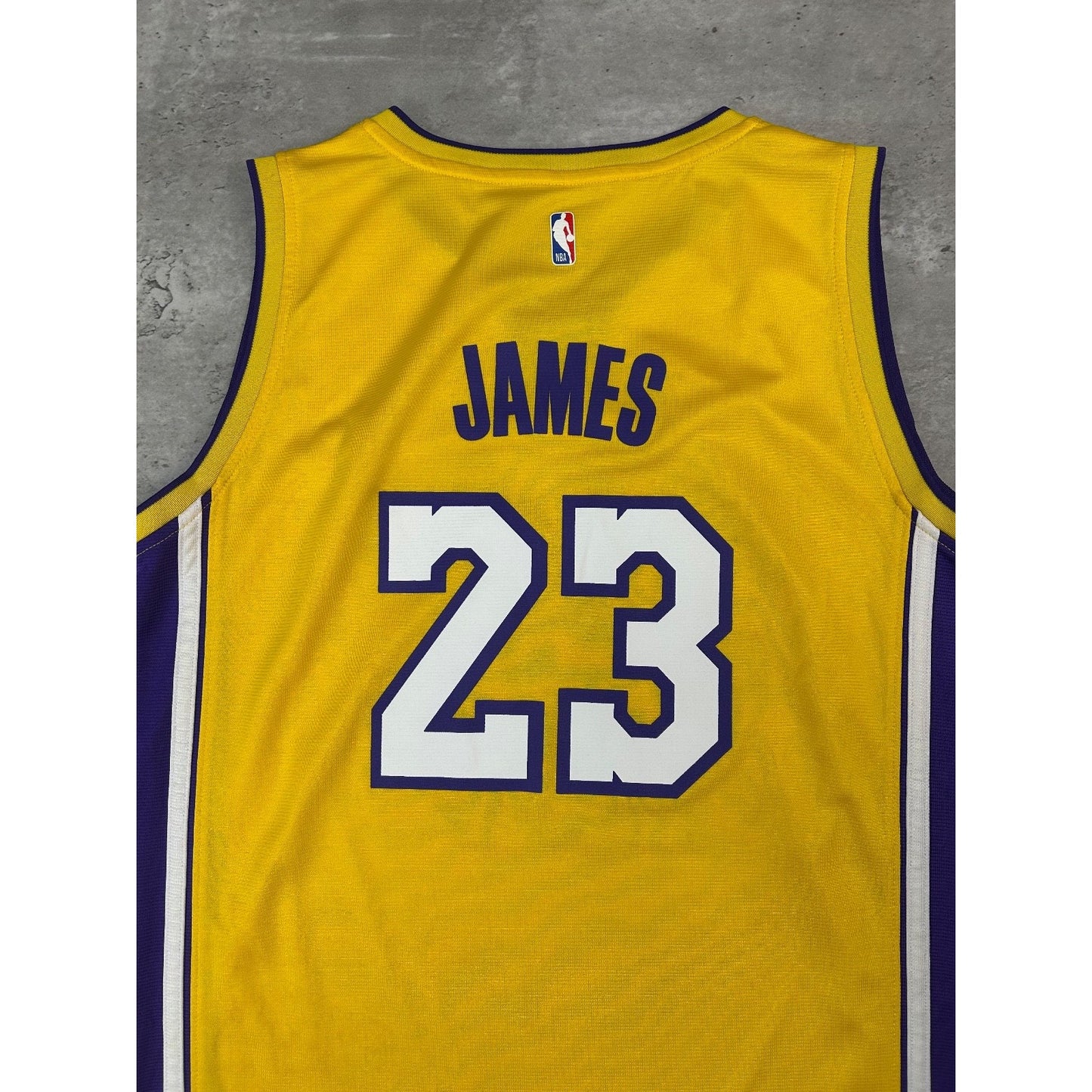 Lebron James #23 Los Angeles Lakers NBA Basketball Jersey Size YOUTH XL