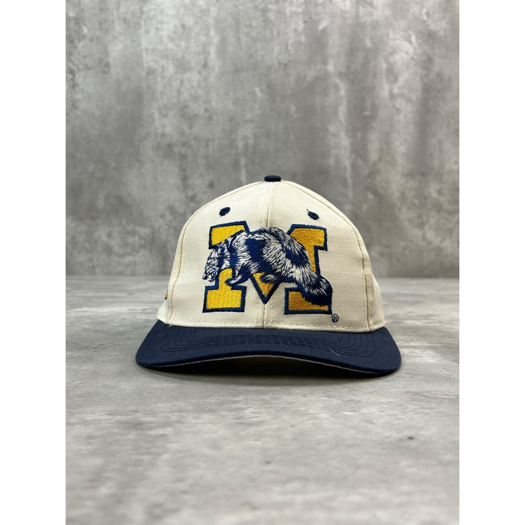 Vintage 90s Michigan Wolverines NCAA Embroidered Logo Fitted Hat Size 6 3/4