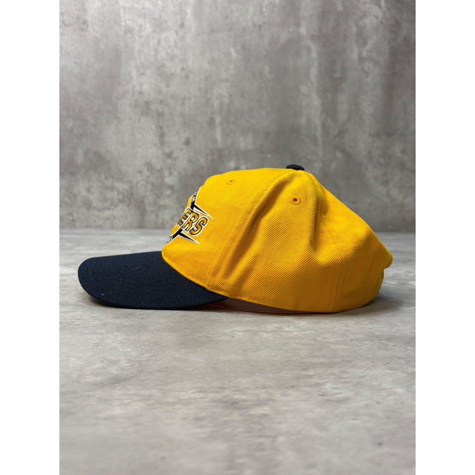 Vintage Pittsburgh Steelers NFL Sports Specialties Embroidered Snapback Hat OSFA