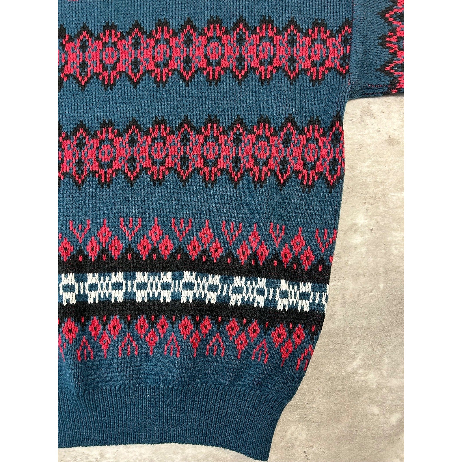 Vintage 90s Geometric Striped Print Pullover Knit Sweater Size Large
