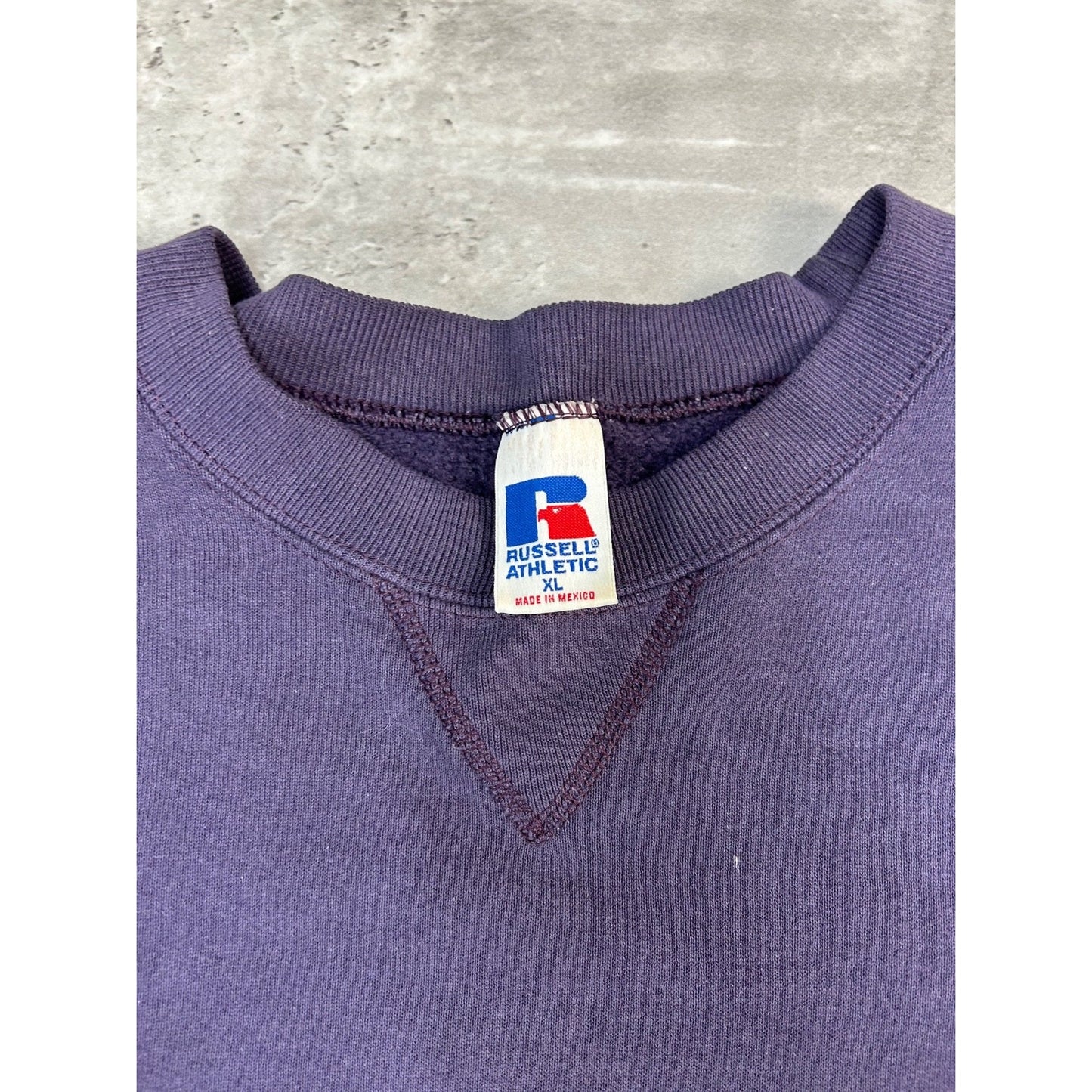 Vintage 90s Russell Athletic Blank Pullover Crewneck Sweatshirt Size XL