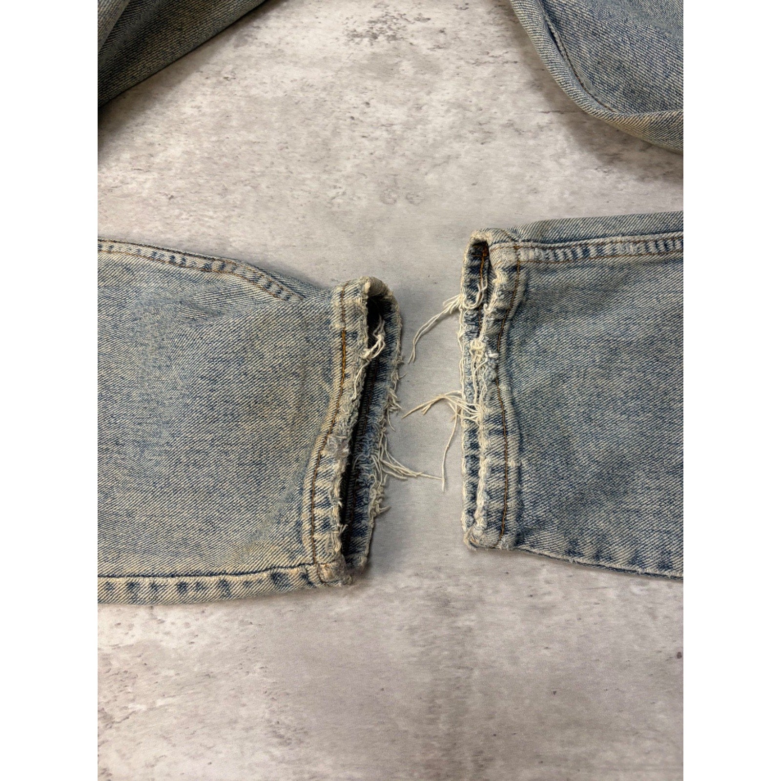 Vintage 90s Levis 560 Red Tab Light Wash Denim Pants Size 35