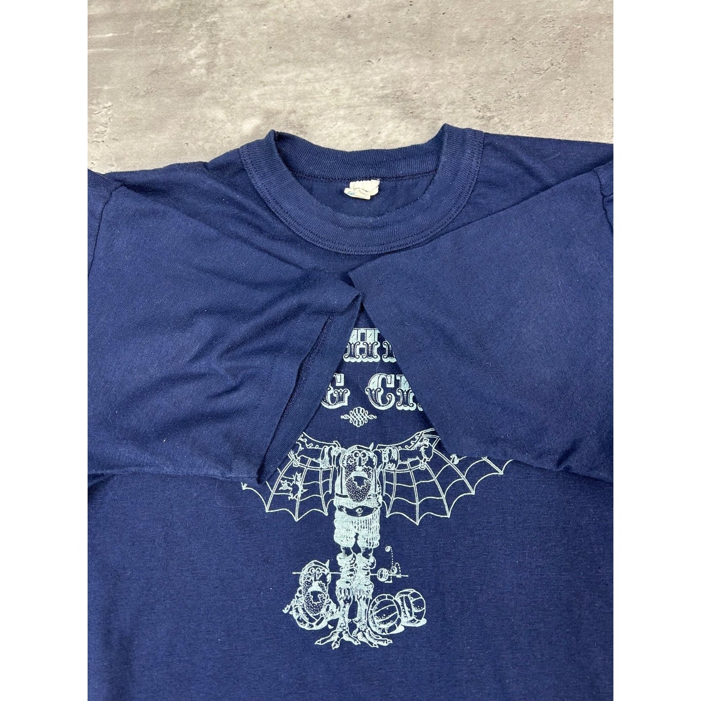 Vintage 80s/90s The Flying Circus Graphic Spellout T-Shirt Size Large