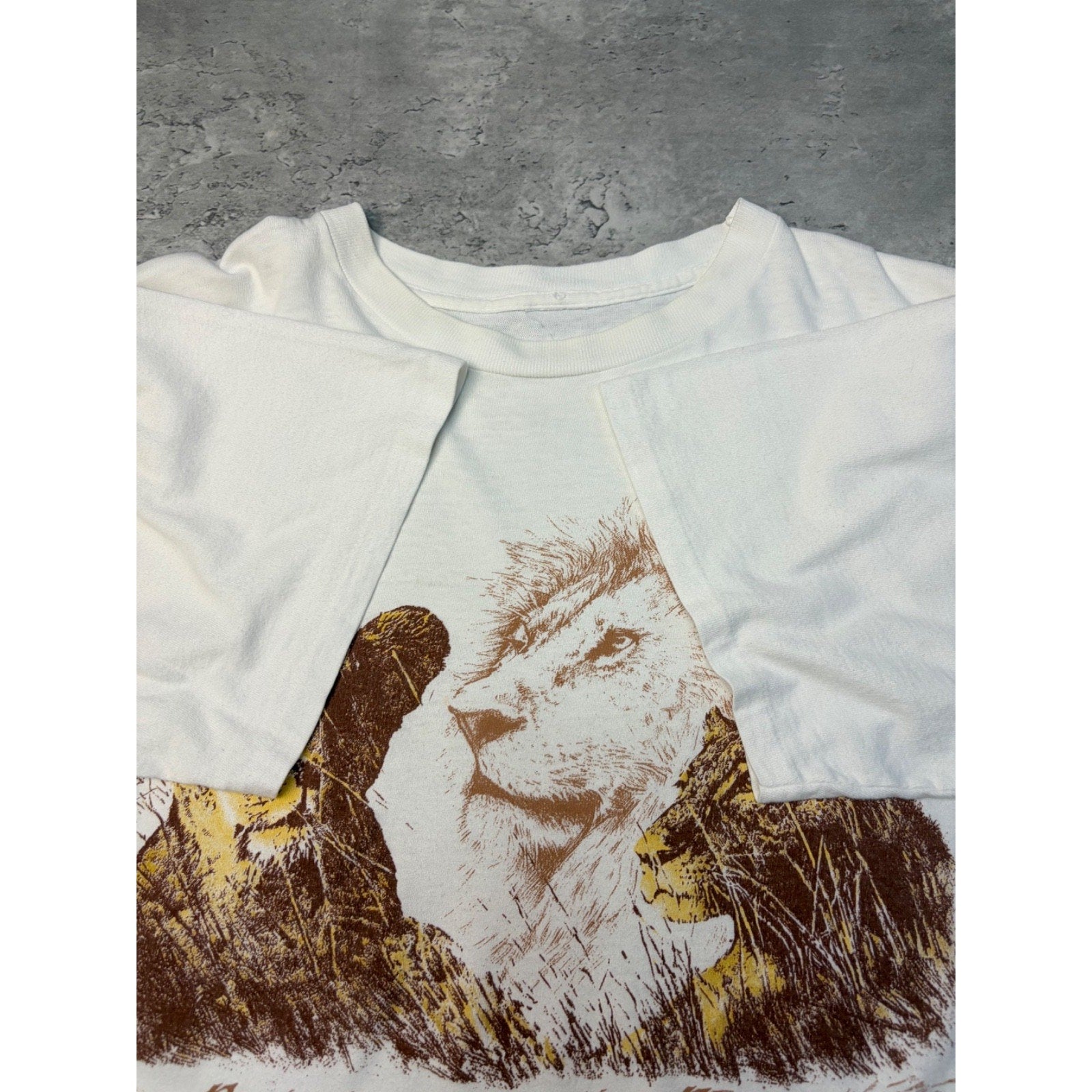 Vintage 90s WWF Protect Life On The Plains Nature Graphic T-Shirt Size XL