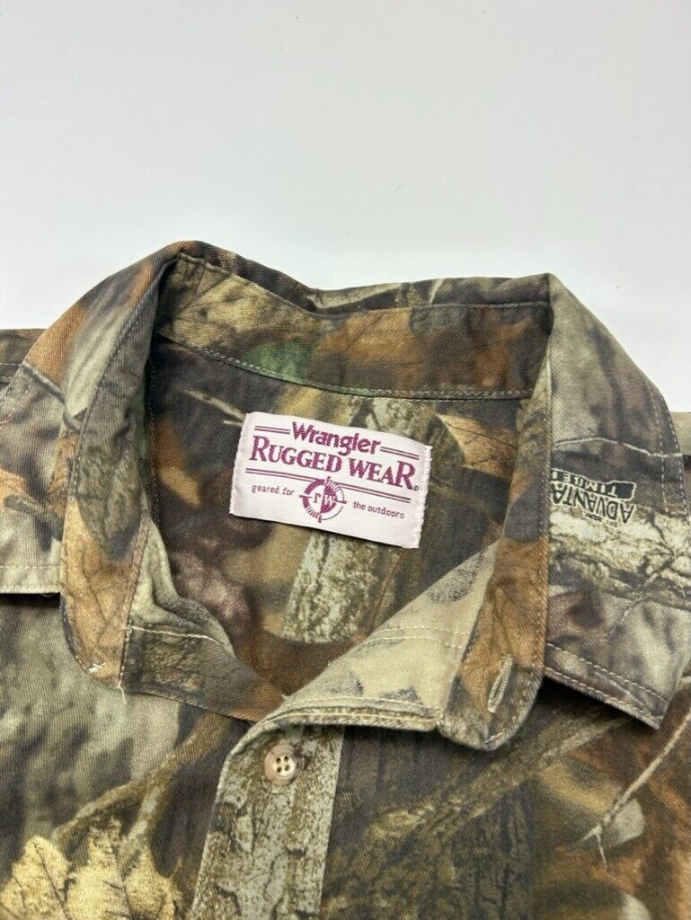 Vtg Wrangler Rugged Wear Advantage Timber Camo Hunting Button Up Shirt Sz XL