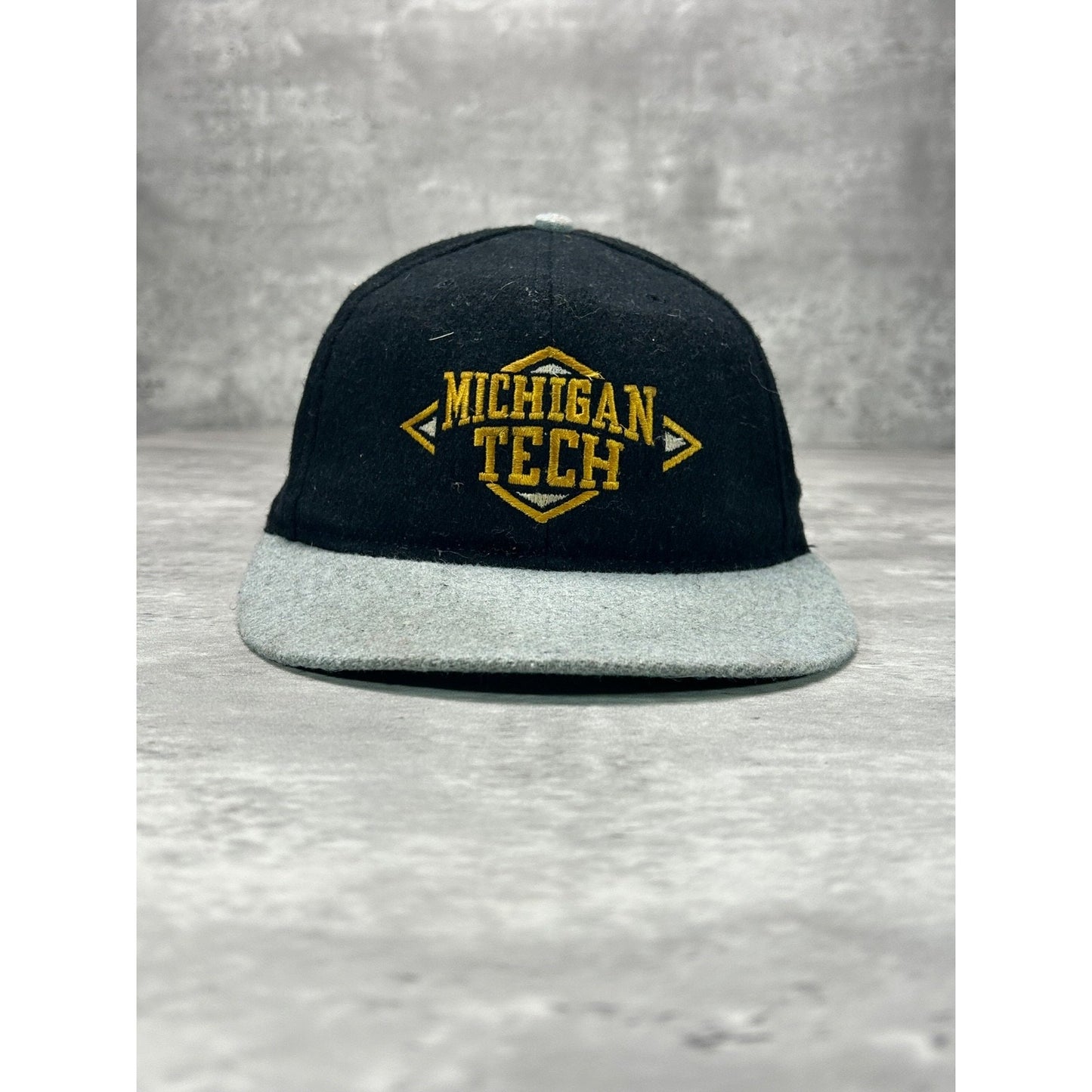 Vintage 90s Michigan Tech University Embroidered Spellout Snapback Hat OSFA