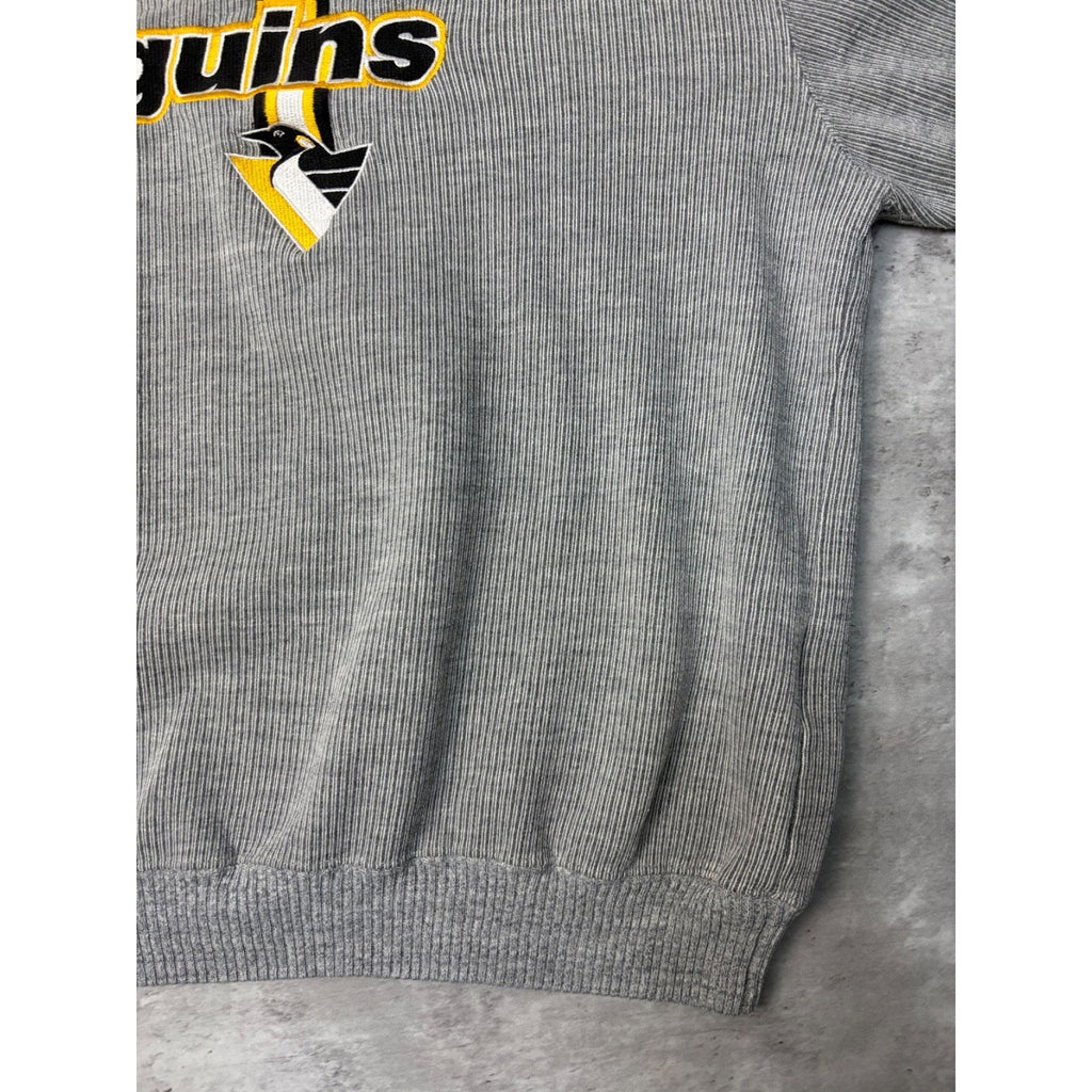 Vintage Pittsburgh Penguins NHL Embroidered Logo Spellout Sweatshirt Size XL
