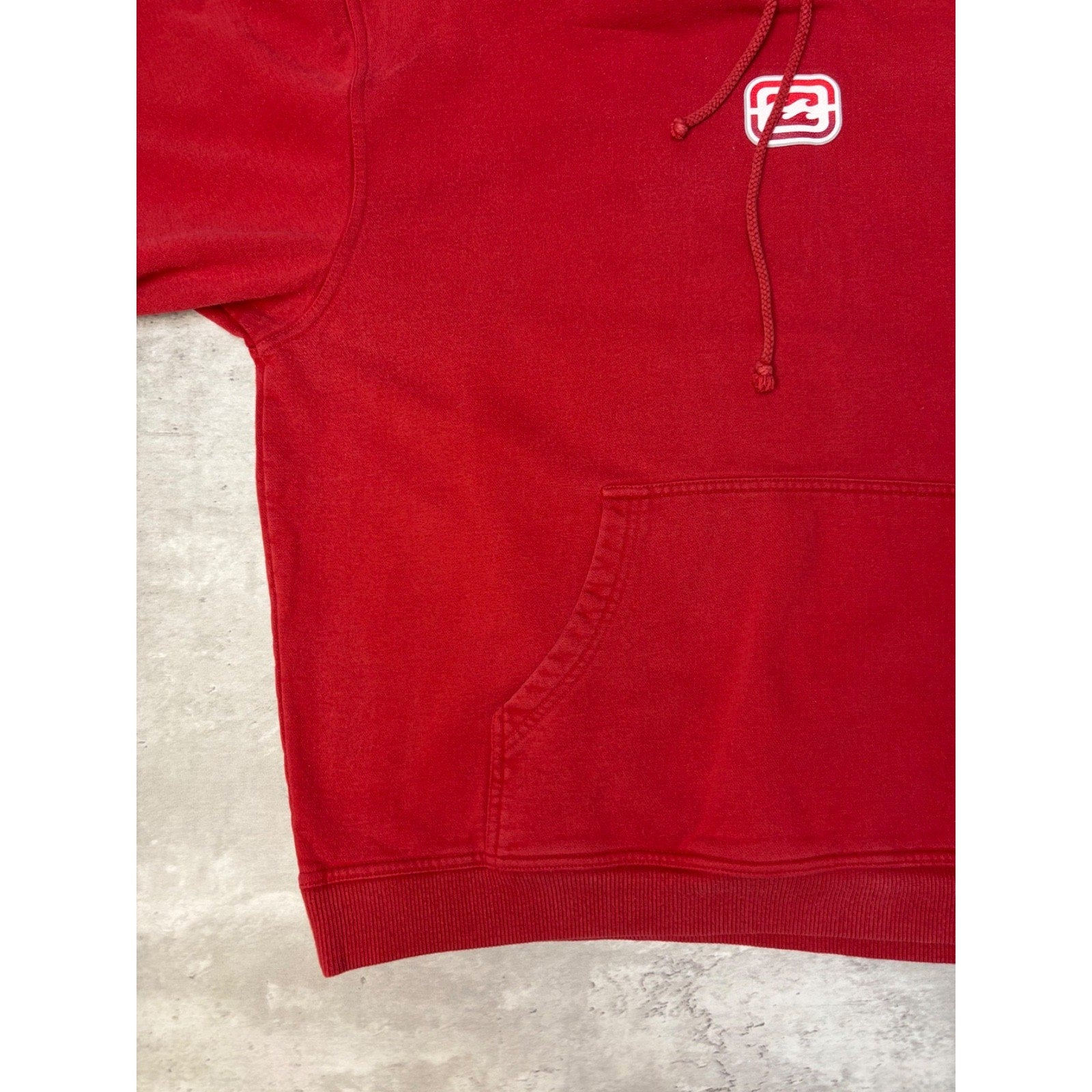 Vintage Y2K Billabong Middle Logo Pullover Hooded Red Sweatshirt Size Large