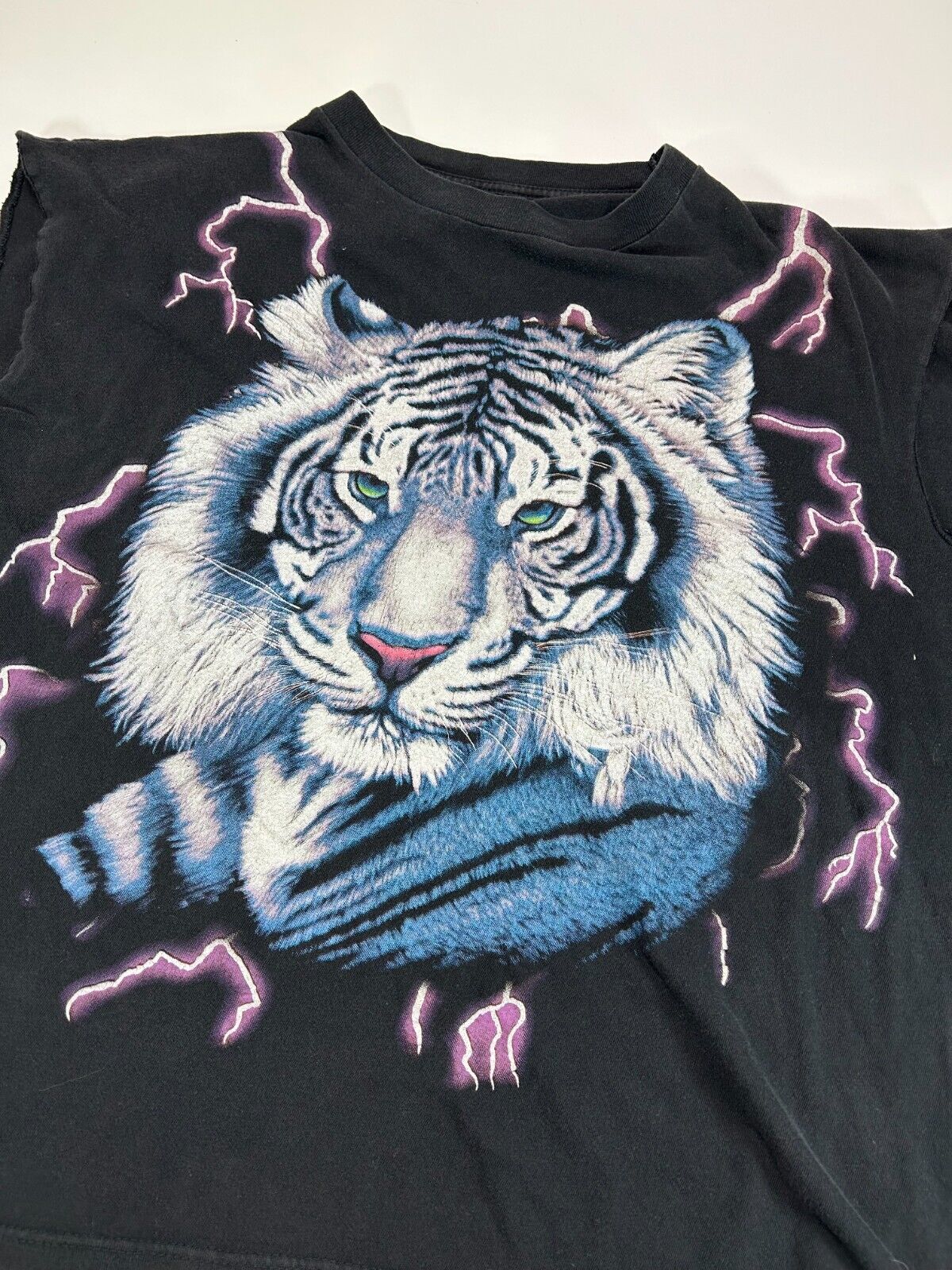 Vintage 90s USA Thunder Tigger Lighting AOP Graphic T-Shirt Size 2XL