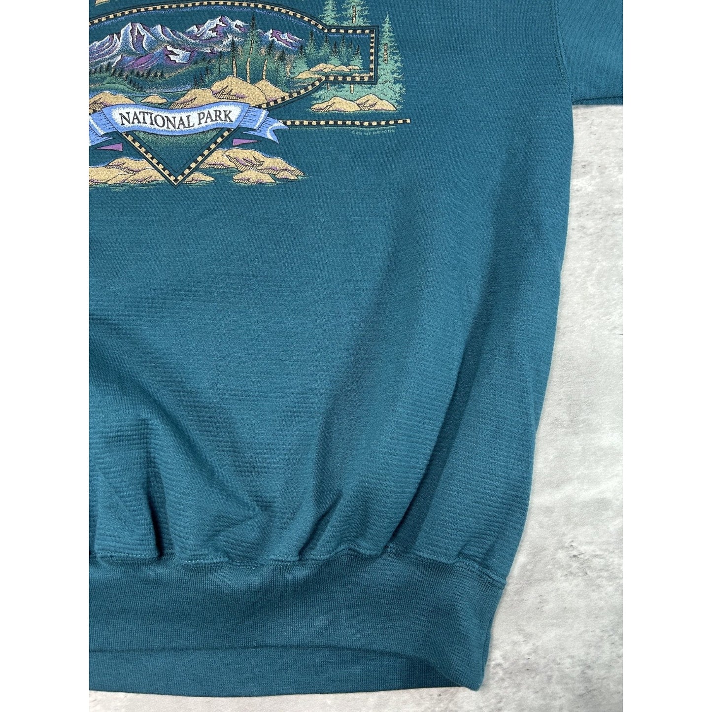 Vintage 1996 Yellowstone National Park Destination Graphic Sweatshirt Size XL