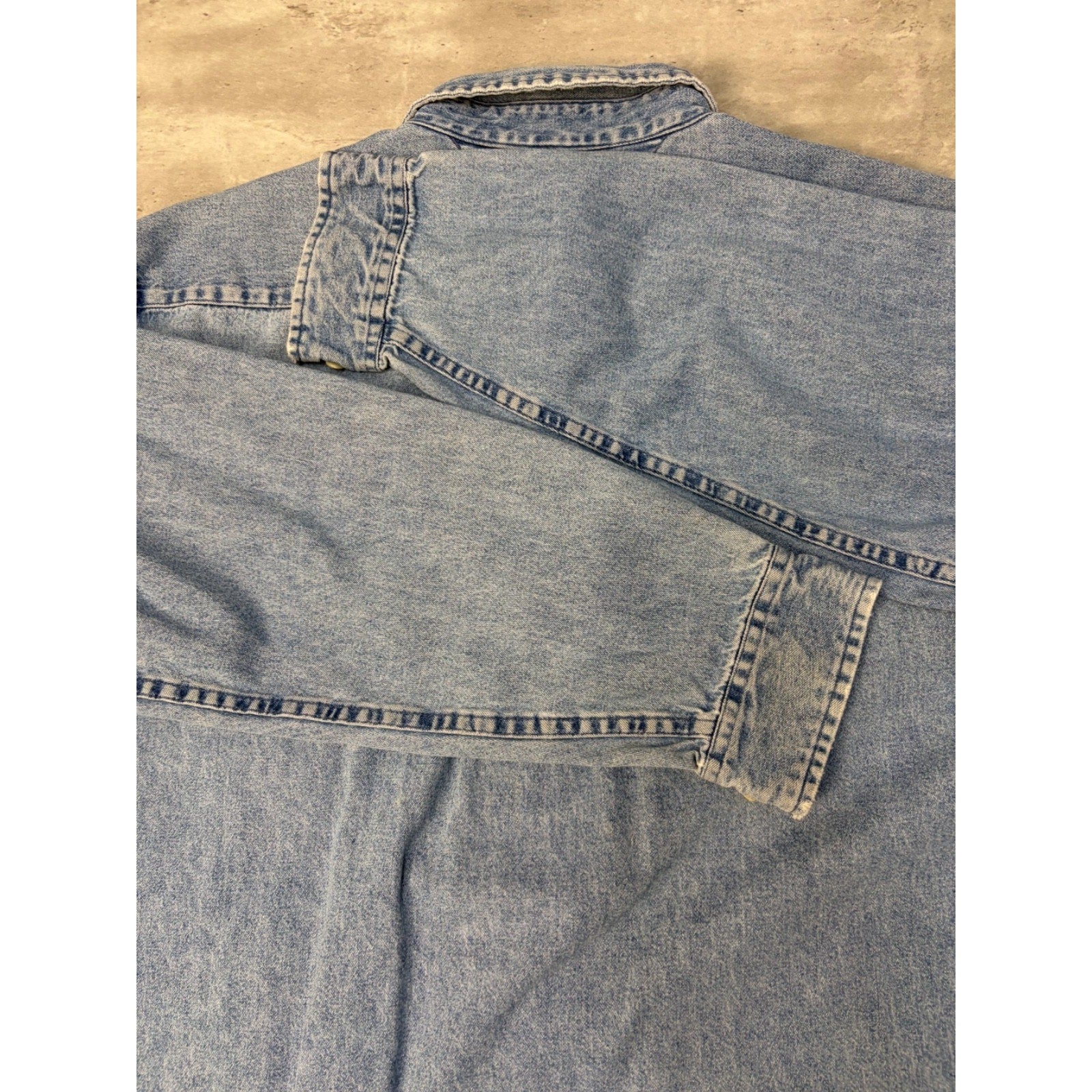 Vintage Tommy Hilfiger Light Wash Denim Long Sleeve Button Up Shirt Size Large