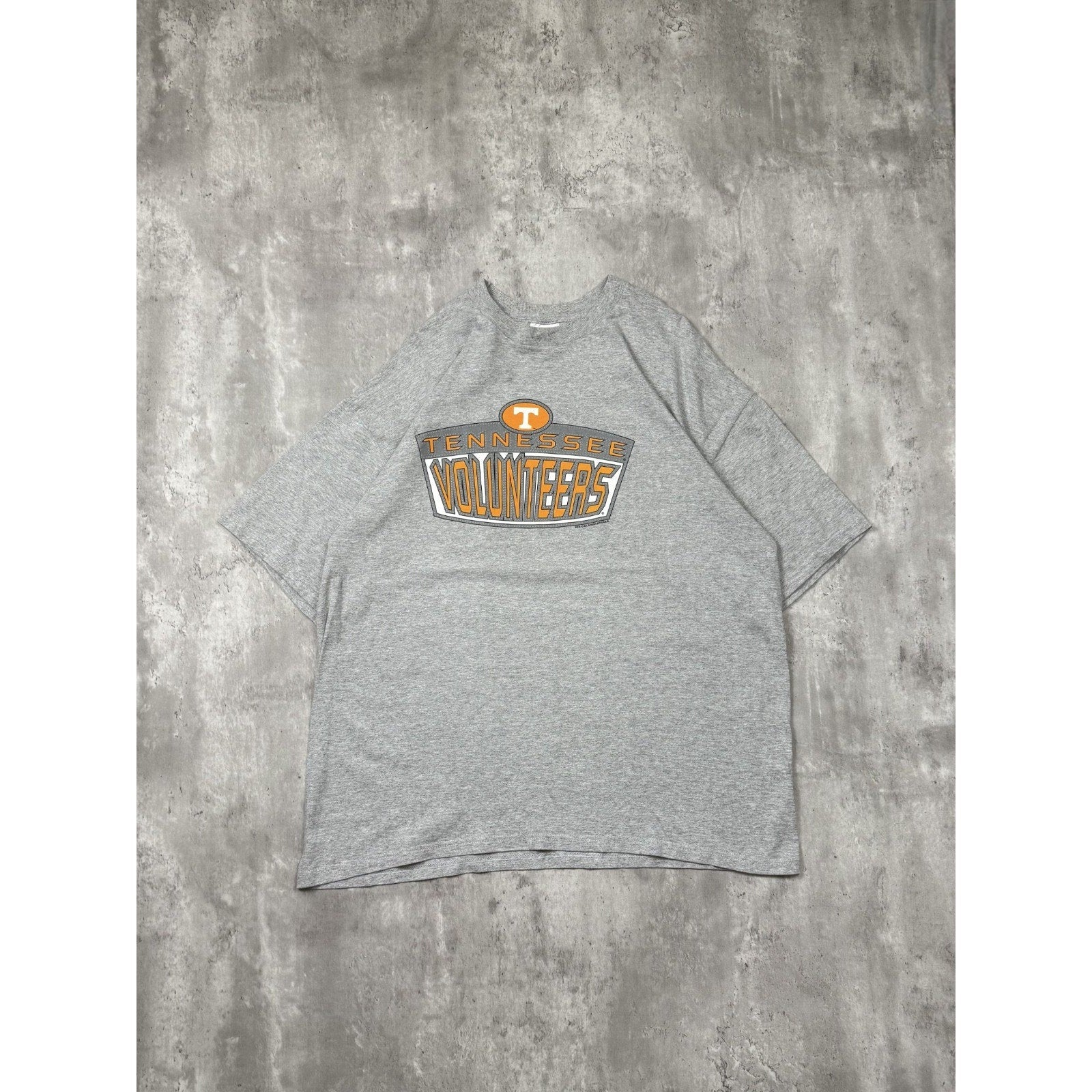 Vintage 90s Tennessee Volunteers NCAA Collegiate Spellout T-Shirt Size XL