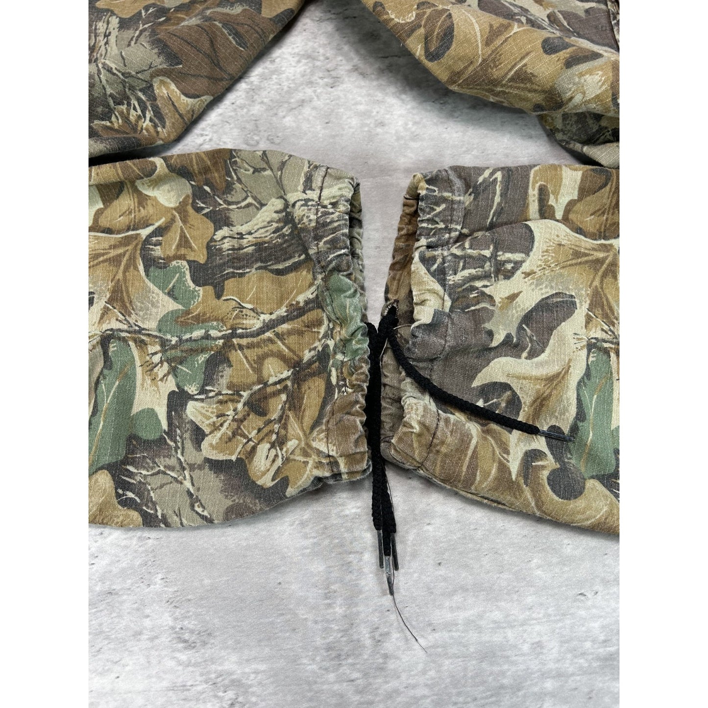 Vintage 90s Advantage Tree Camo Hunting Cargo Pants Size 34