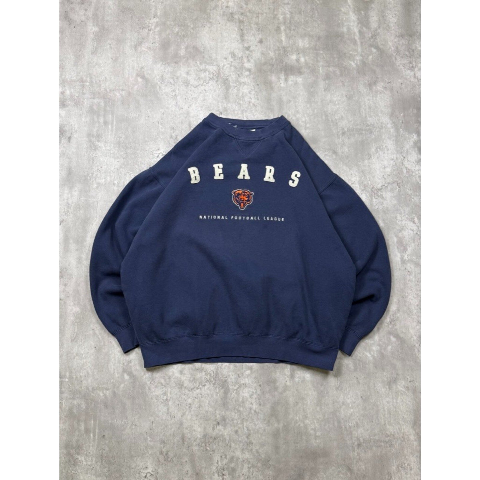 Vintage Chicago Bears NFL Embroidered Spellout Sweatshirt Size XL