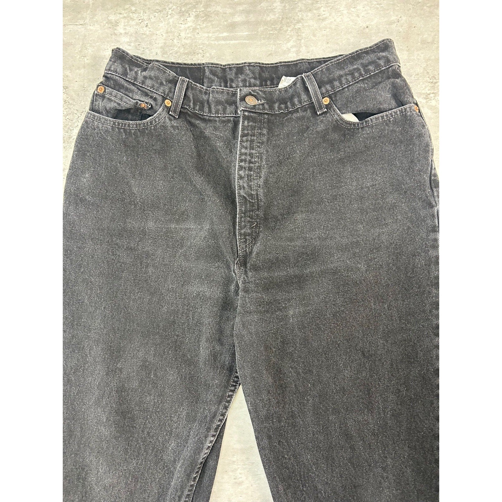 Vintage Women's 90s Levis 550 Tapered Leg Red Tab Black Denim Pants Size 35