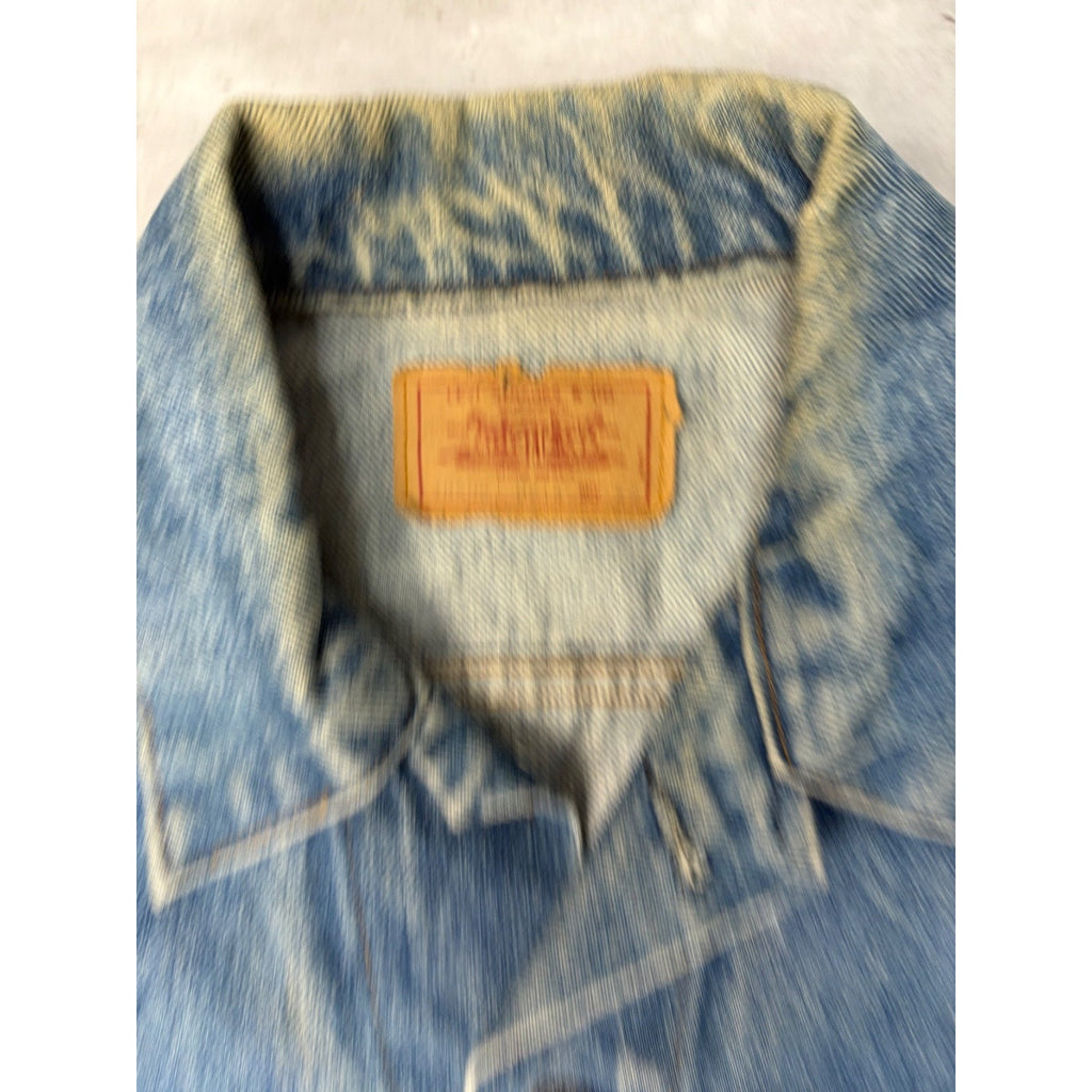 Vintage 90s Levis Red Tab Medium Wash Denim Trucker Jacket Size Medium
