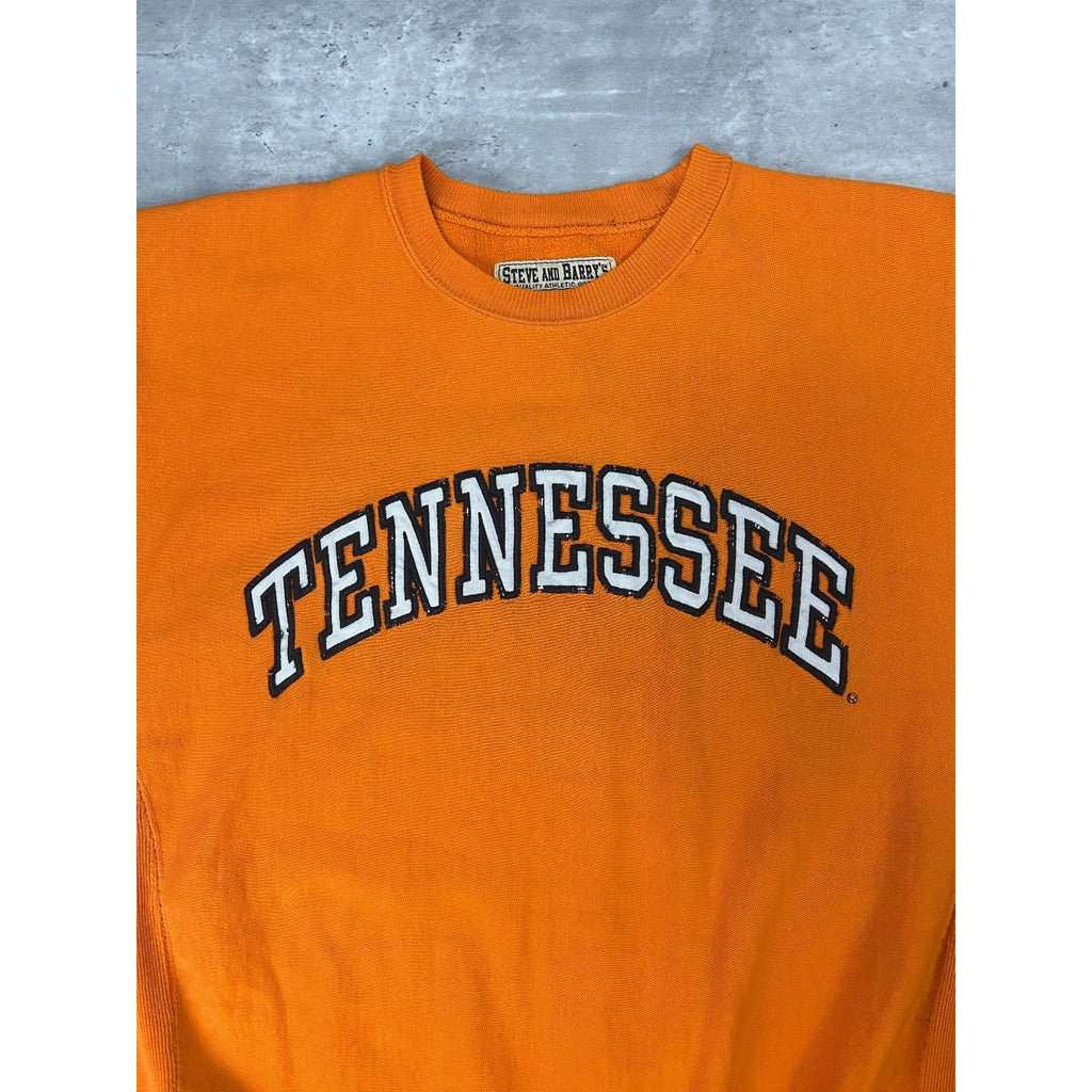 Vintage Tennessee Volunteers NCAA Embroidered Spellout Sweatshirt Size Medium