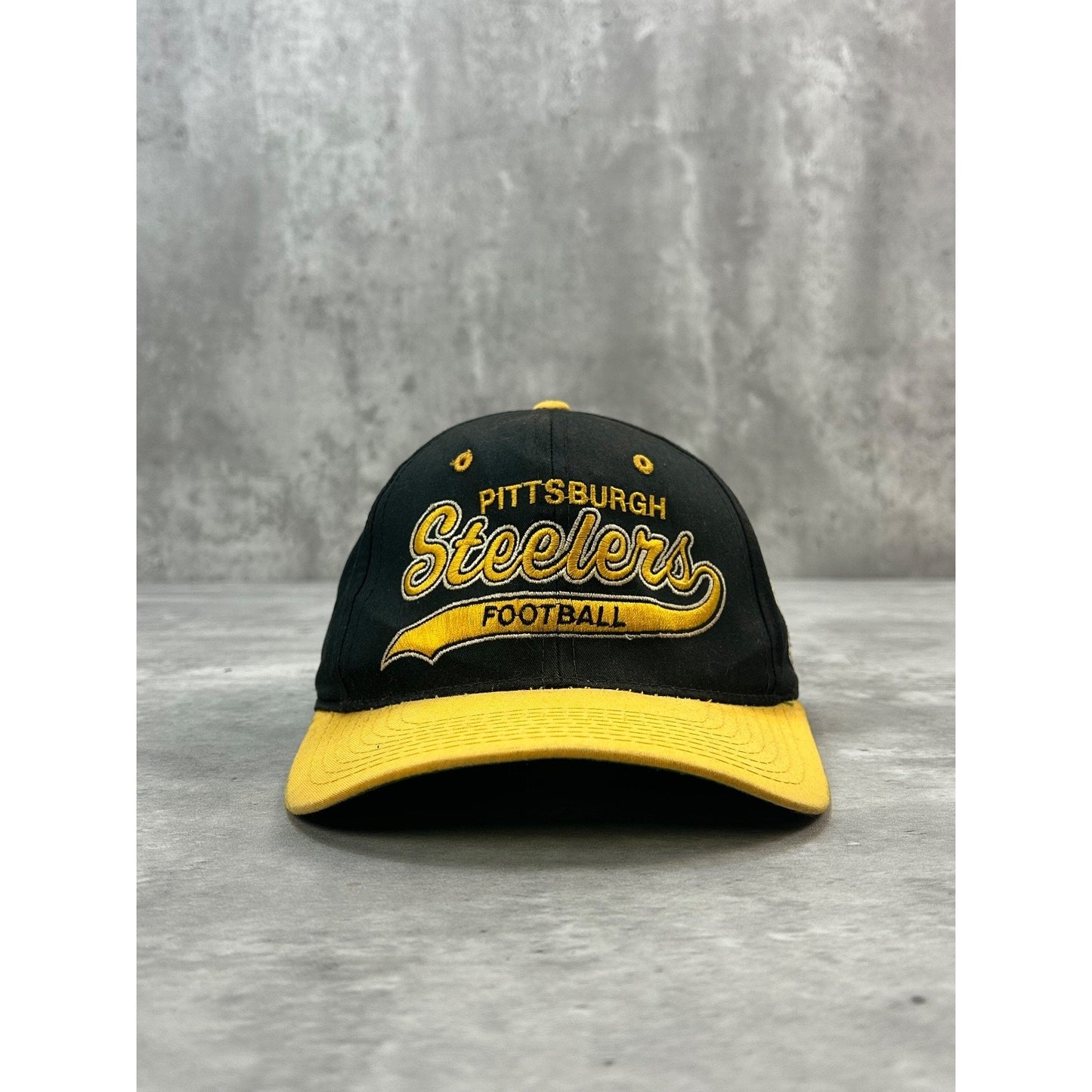 Vintage 90s Pittsburgh Steelers NFL Starter Tailsweep Football Snapback Hat OSFA
