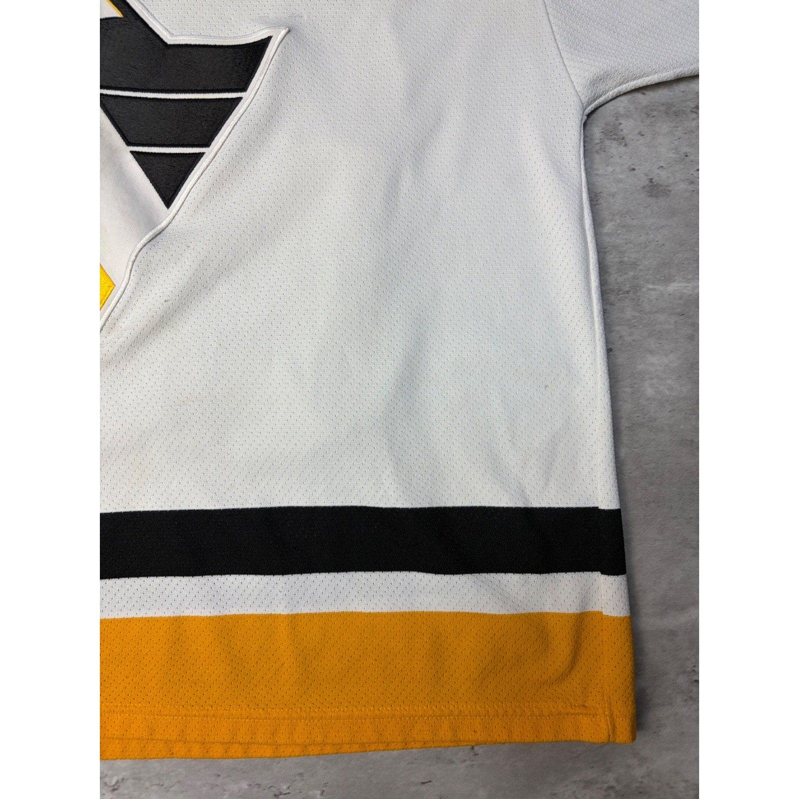 Vintage 90s Mario Lemieux #66 Pittsburgh Penguins NHL CCM Maska Jersey Size 2XL