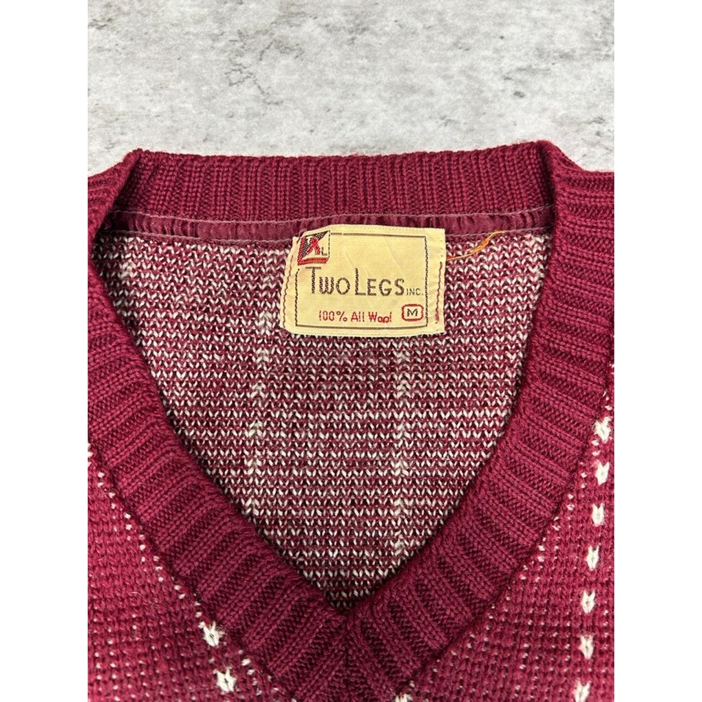 Vintage 1960s Two Legs Abstract Pattern Pullover Sweater Size Medium