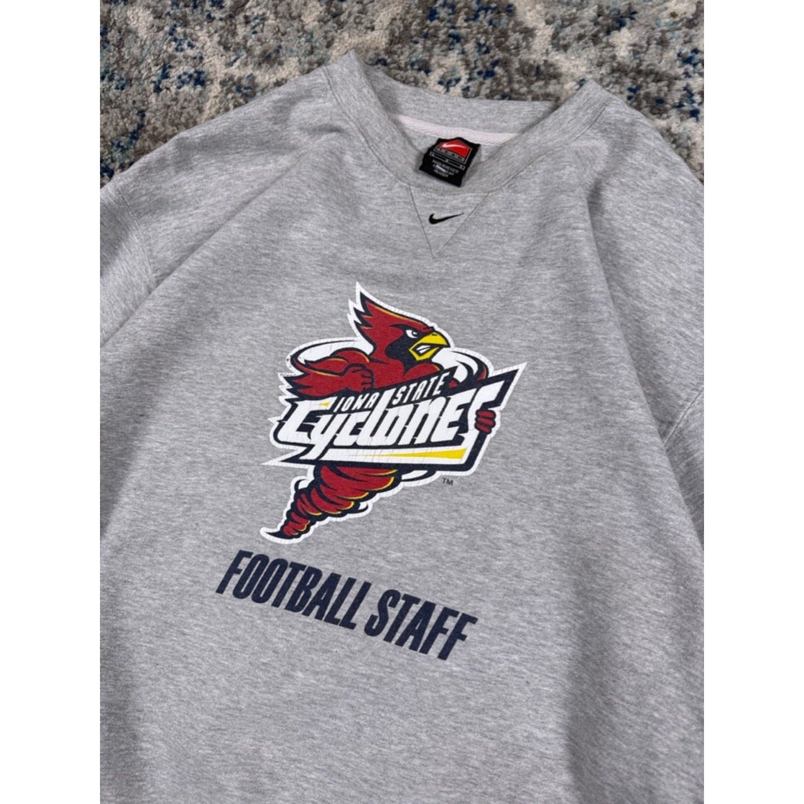 Vintage Iowa State Cyclones NCAA Nike Mini Middle Swoosh Sweatshirt Size Large