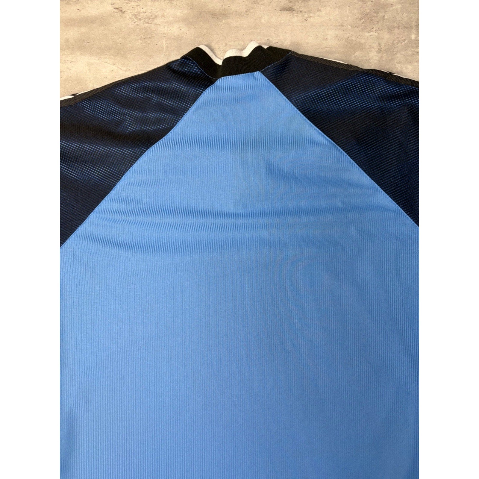 Vintage Umbro 1/4 Zip Embroidered Logo Keeper Soccer Jersey Size Large
