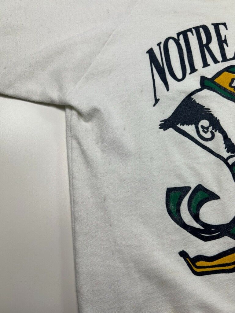 Vintage 80s/90s Notre Dame Fighting Irish NCAA Graphic Sweatshirt Size Medium