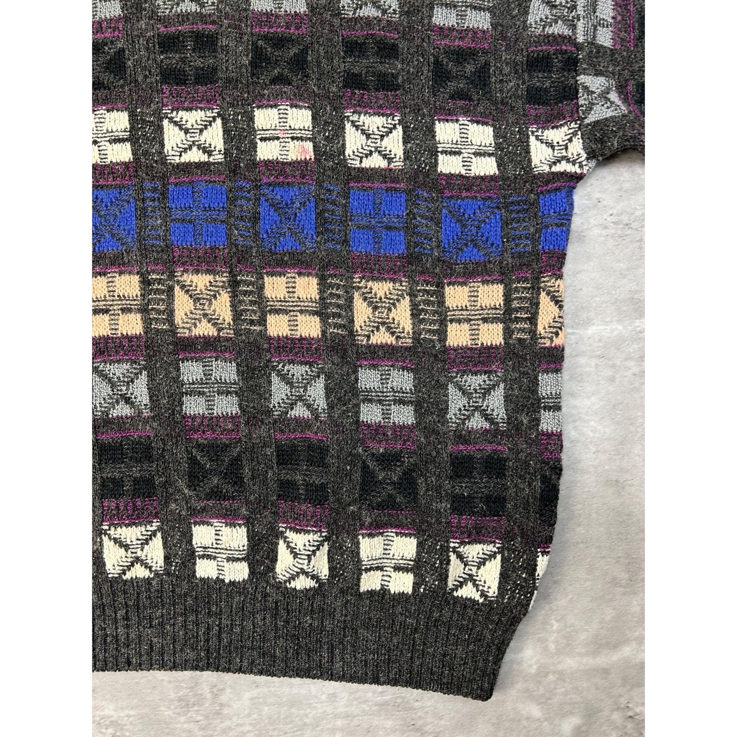 Vintage Abstract Checkered Print Pullover Knit Sweater Size Medium