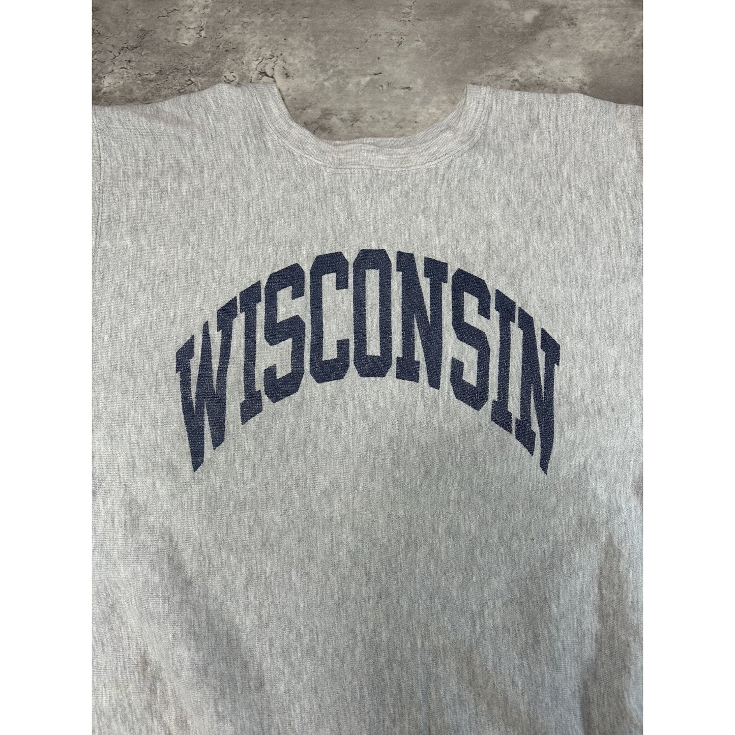 Vintage 90s Wisconsin NCAA Champion Reverse Weave Crewneck Sweatshirt Size XL